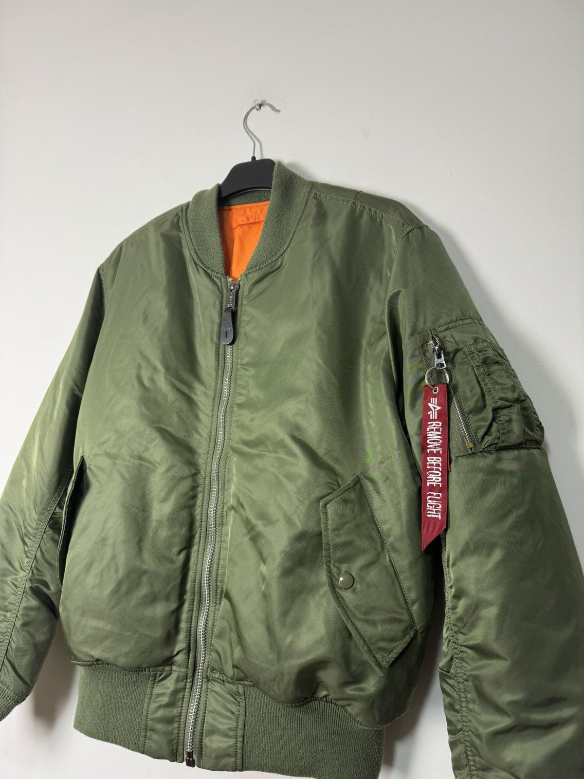 Alpha Industries Alpha Industries MA-1 Bomber Jacket Reversible Olive Vintage Size US M / EU 48-50 / 2 - 3 Thumbnail