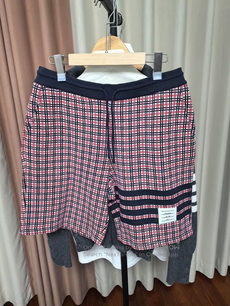 Thom Browne Thom Browne size 3 Four Stripe Shorts Size US 32 / EU 48 - 1 Thumbnail