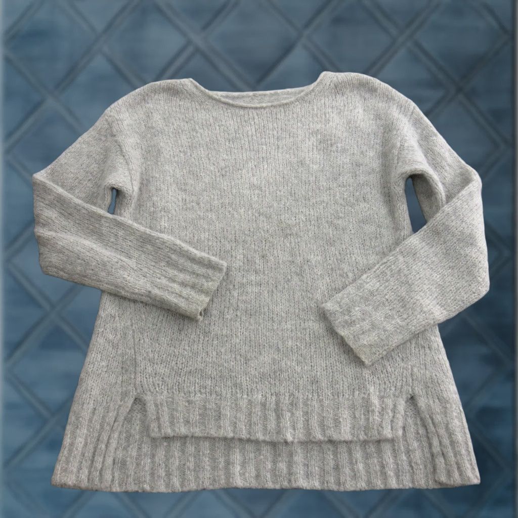 Nili Lotan Nili Lotan Sweater Womens Small Gray Alpaca Blend High Low Hem Knit Pullover Crew Neck Raglan Sleeve Solid Vintage No Size S / US 4 / IT 40 - 1 Thumbnail