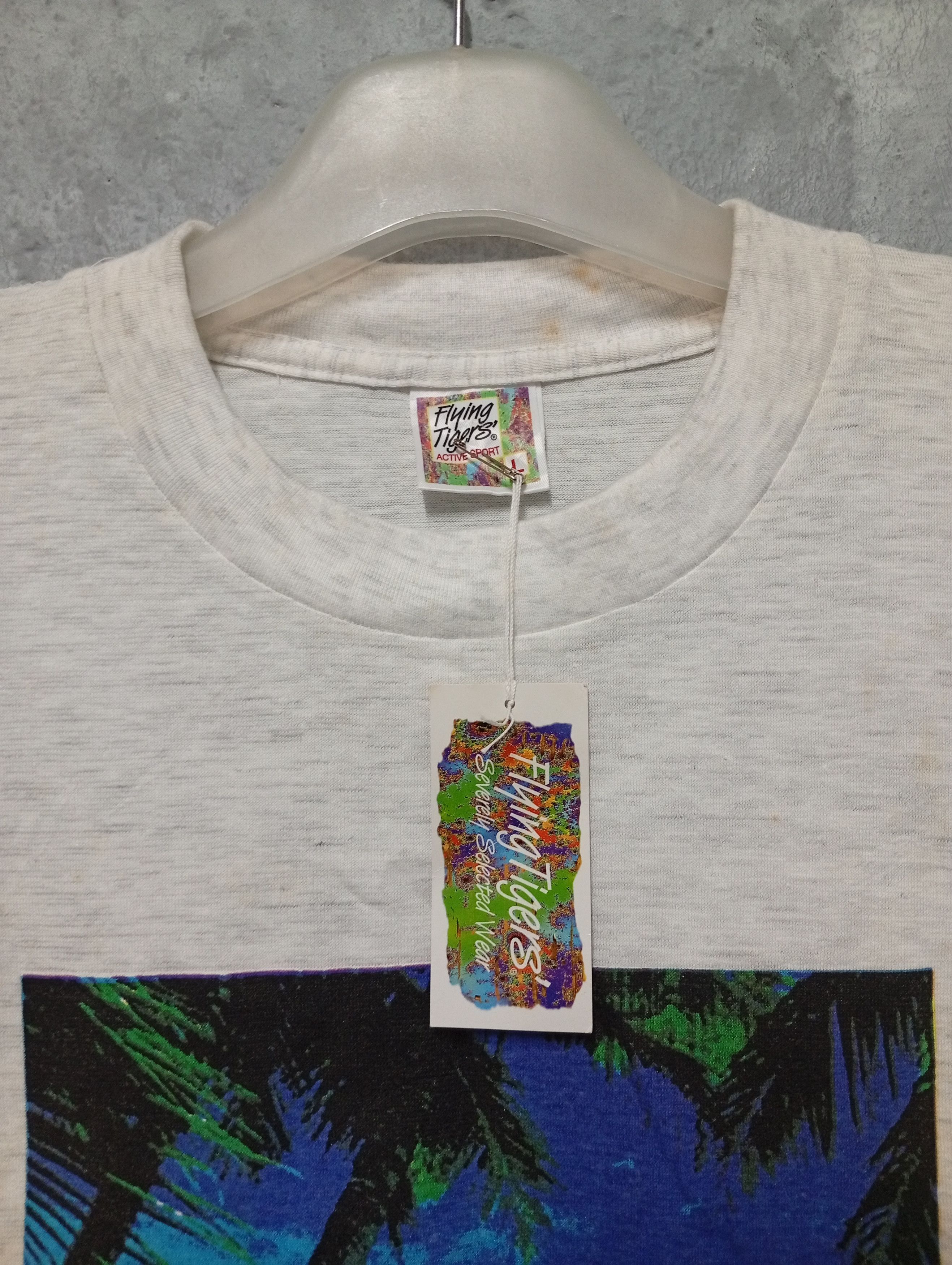 Other VINTAGE MOVIE PROMO TEE THE ENDLESS SUMMER Size US L / EU 52-54 / 3 - 4 Thumbnail