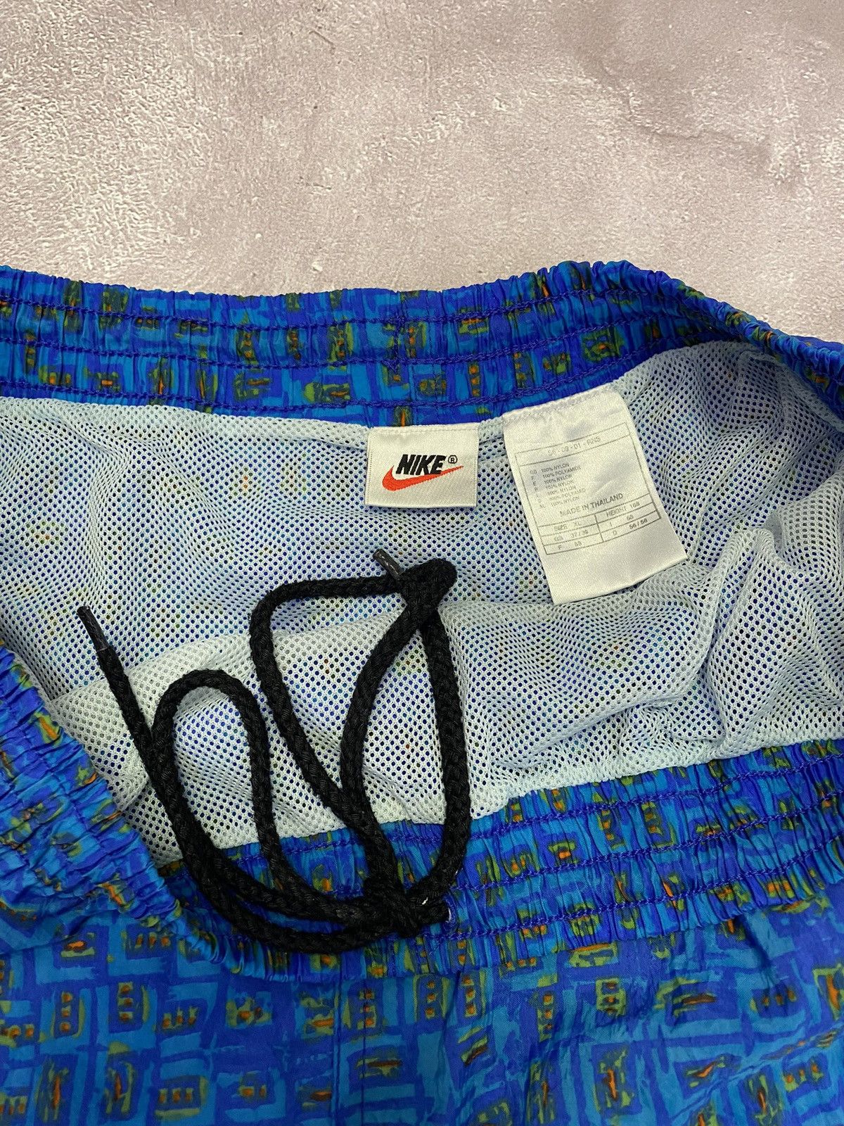 Nike 90s Vintage Nike Nylon Surfing Aztec Shorts All Over Print Size US 36 / EU 52 - 4 Thumbnail