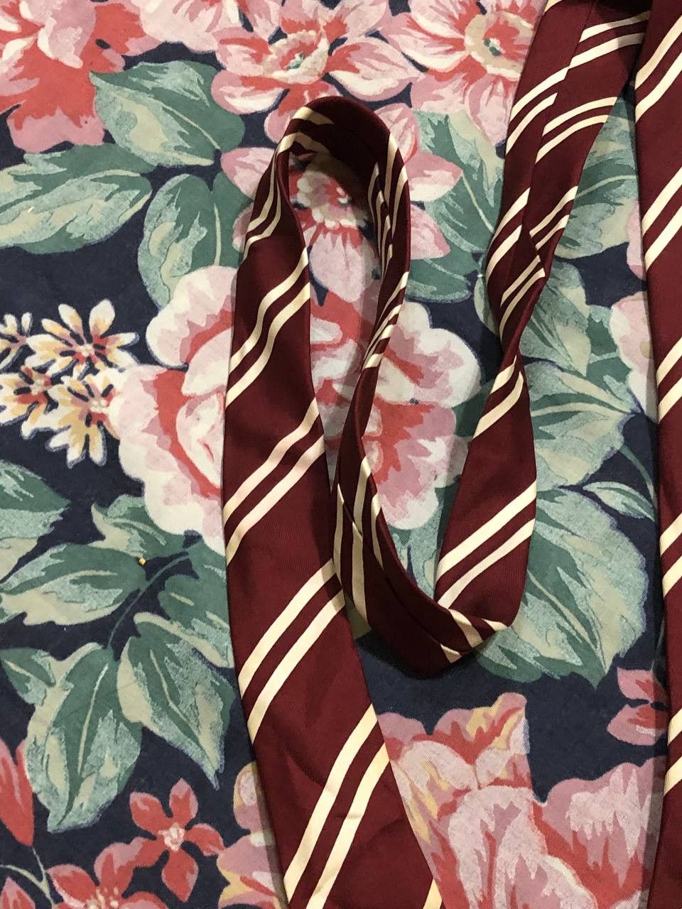 Yves Saint Laurent Vintage luxury Tie print Yves Saint Laurent Y2K One size Size ONE SIZE - 11 Thumbnail