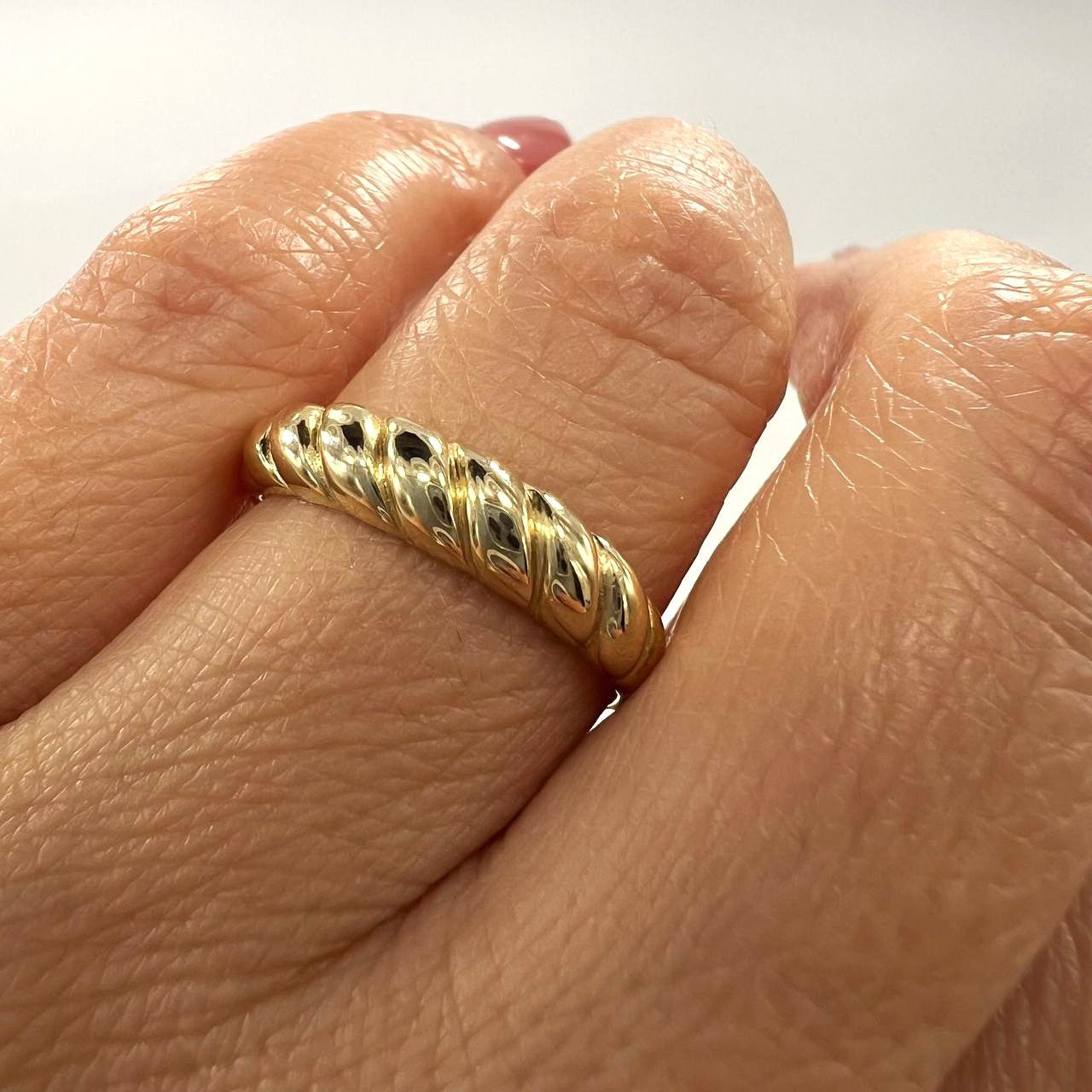 Other 14K Yellow Gold Twisted Ring – Elegant, Smooth, and Delicate Size ONE SIZE - 6 Thumbnail