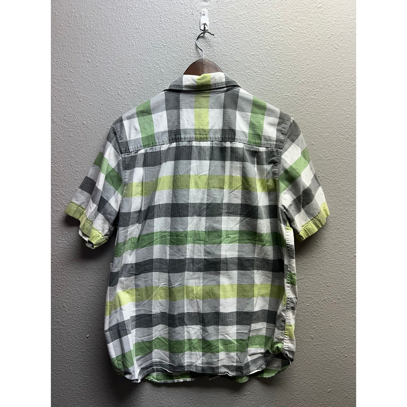 The North Face The North Face Button Up Shirt Green Gray White Tee Large Size US L / EU 52-54 / 3 - 7 Thumbnail