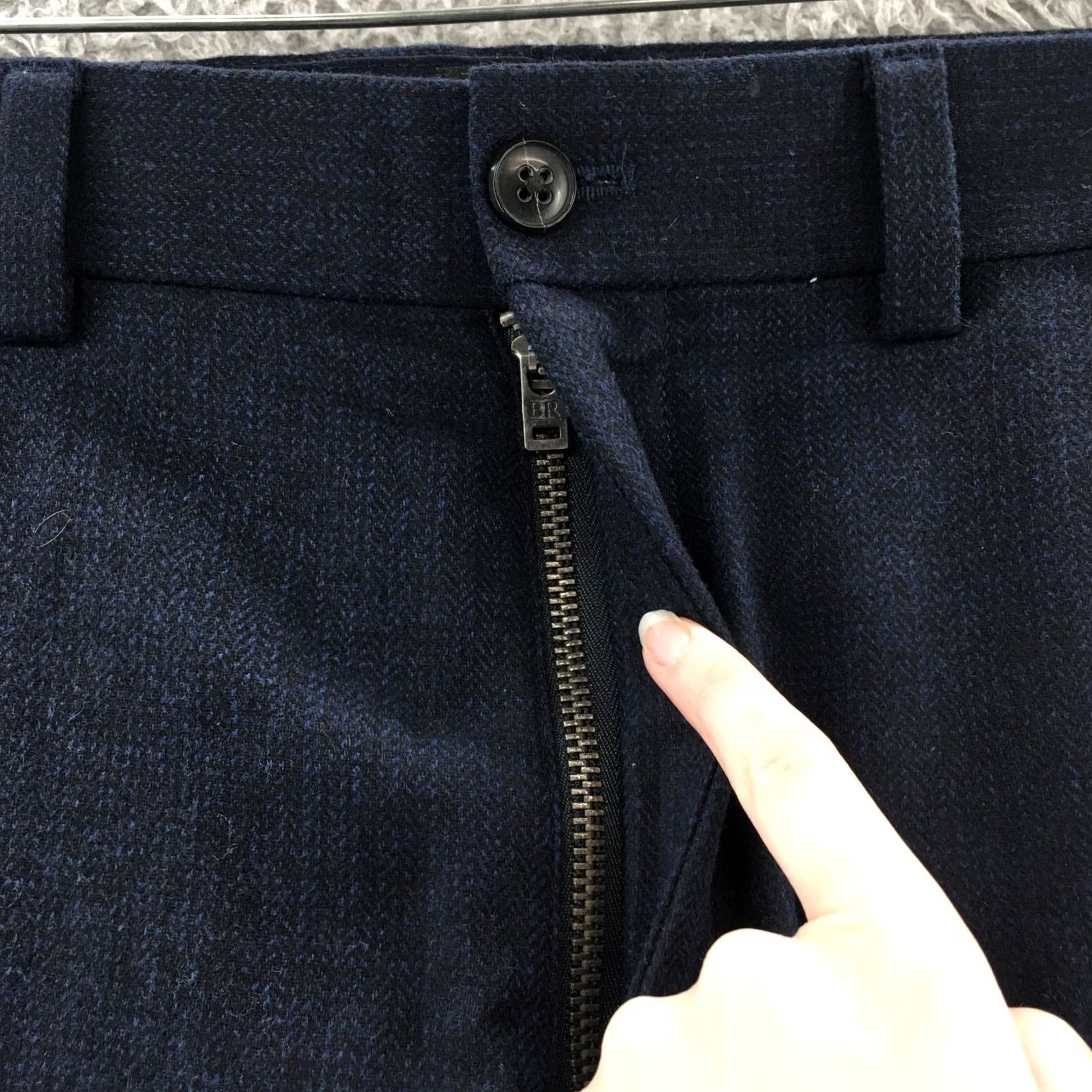 Banana Republic Banana Republic Aiden Fit Chino Pants Mens 35x30 Blue Mid Rise Slim? Regular? Size US 35 - 3 Thumbnail