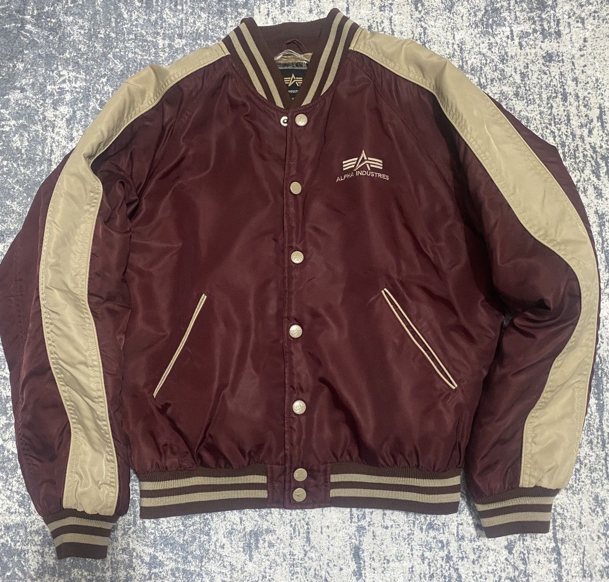 Alpha Industries Vintage alpha Industries baseball rare jacket with big logo Size US L / EU 52-54 / 3 - 4 Thumbnail
