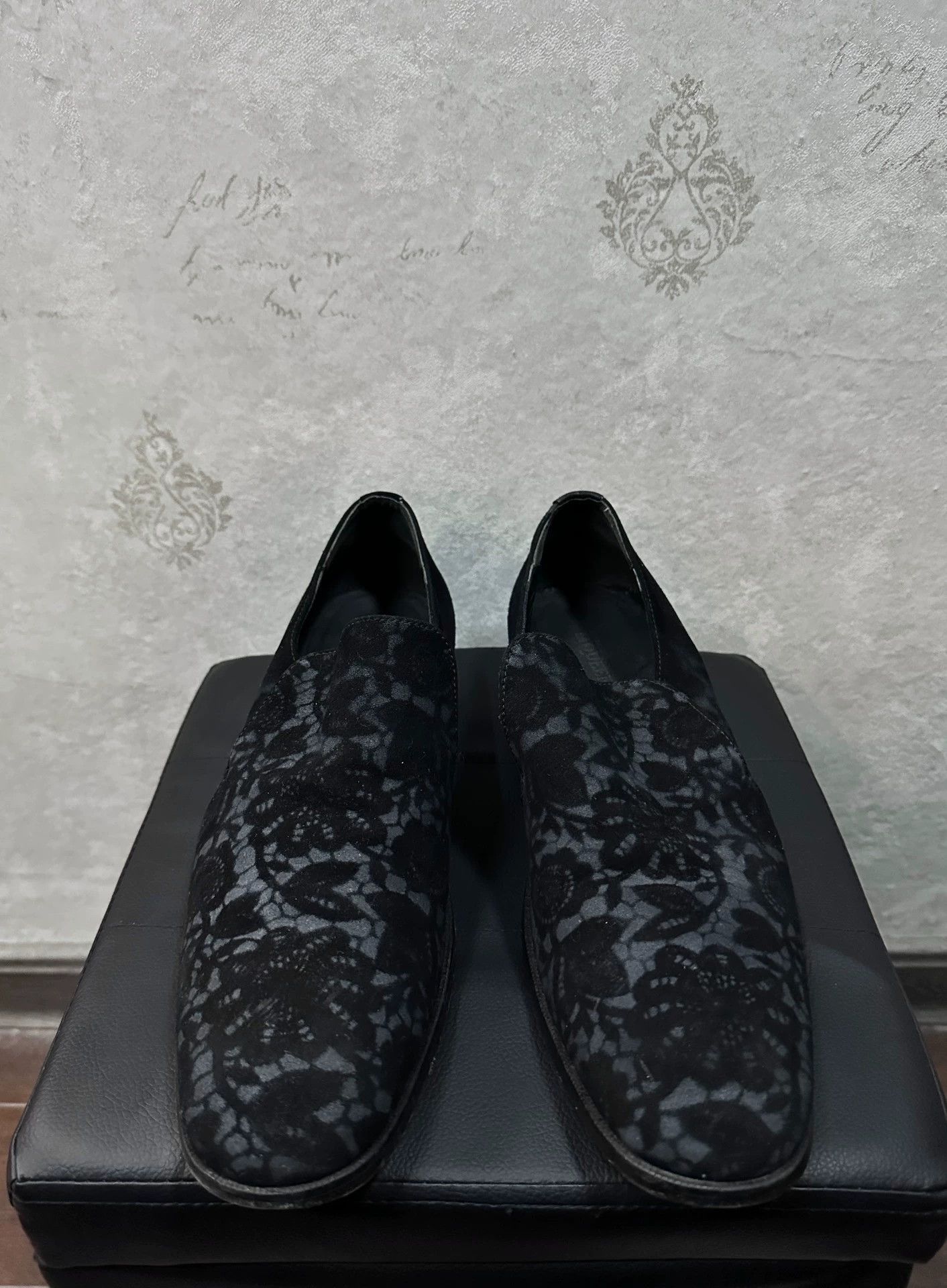 Alexander McQueen Alexander McQueen Floral Suede Loafers Size US 10.5 / EU 43-44 - 1 Thumbnail