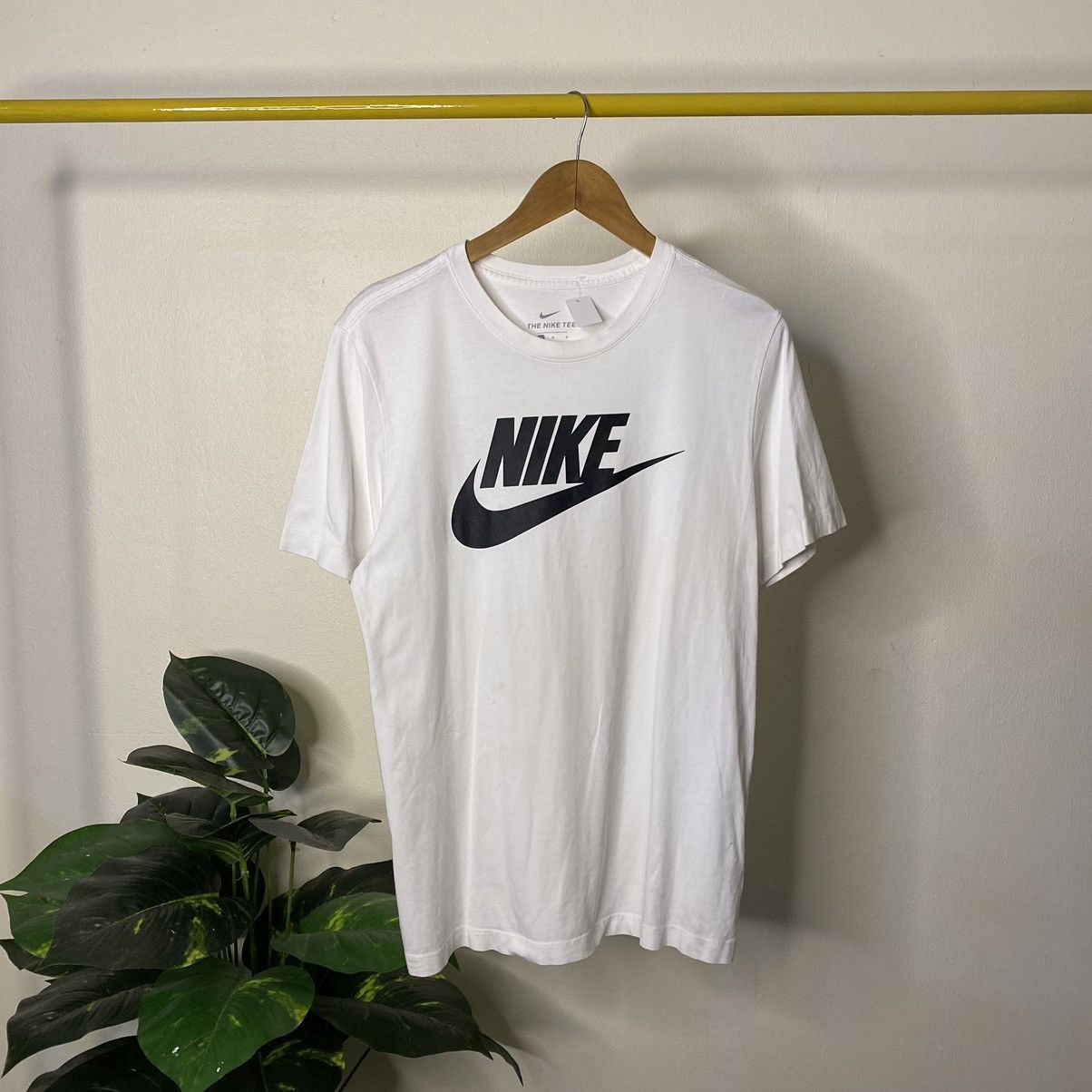 Nike Swoosh White Tee