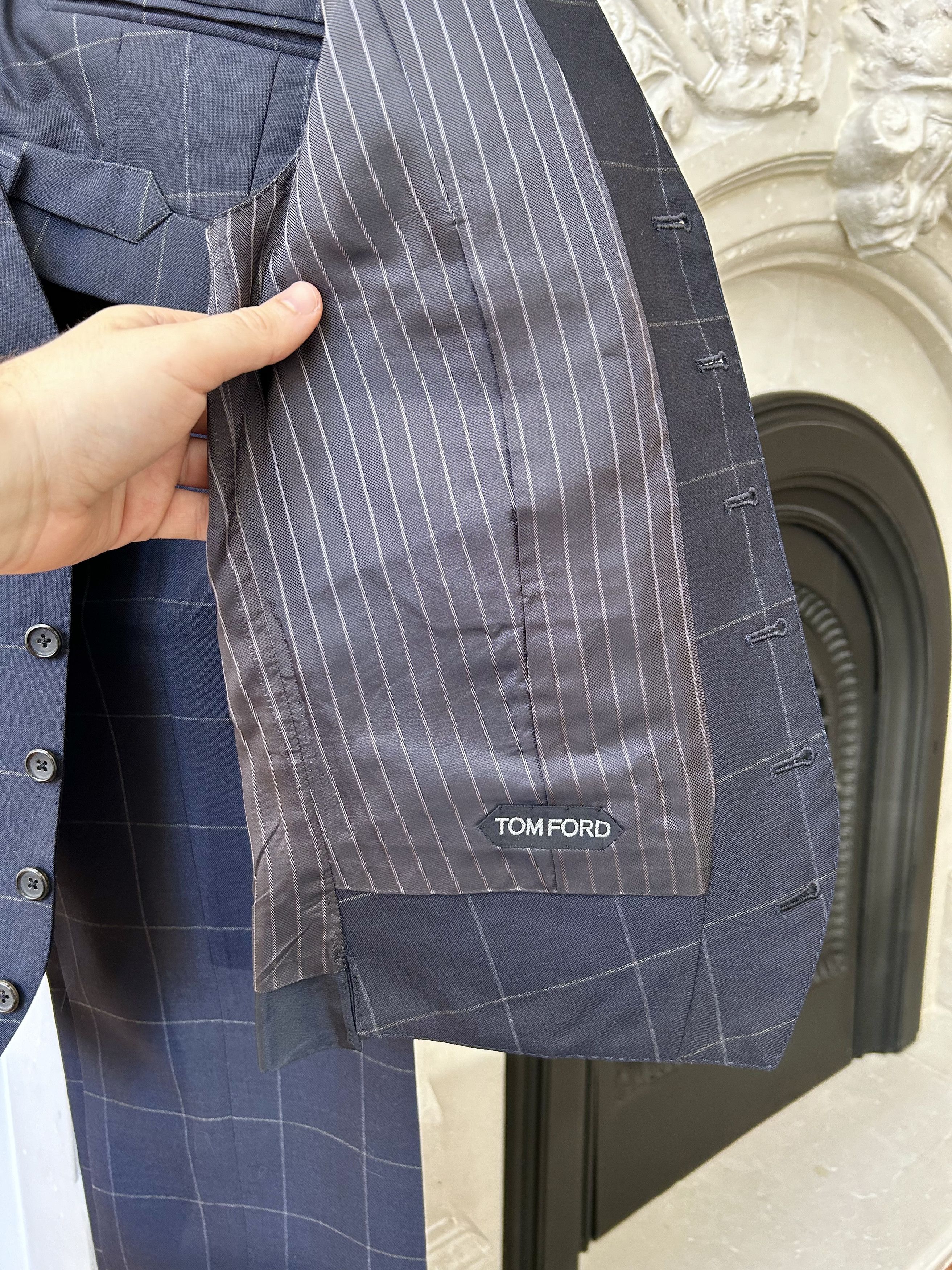 Tom Ford Tom Ford Navy Blue Windowpane Spencer 3-Piece Suit Size 36R Size 36R - 9 Thumbnail
