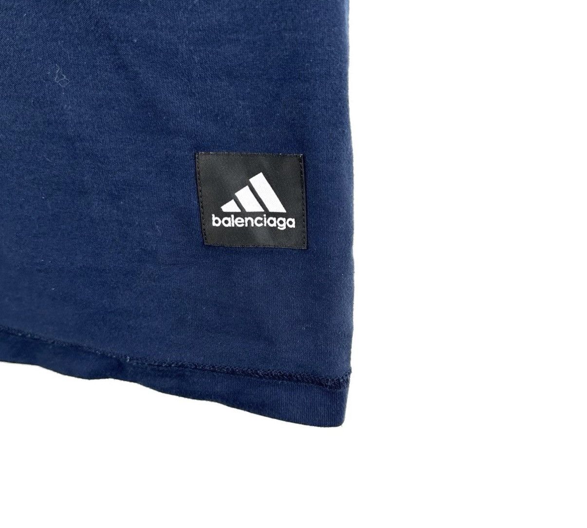 Balenciaga Balenciaga x Adidas Navy Short Sleeve T-Shirt K12 Size US M / EU 48-50 / 2 - 7 Thumbnail