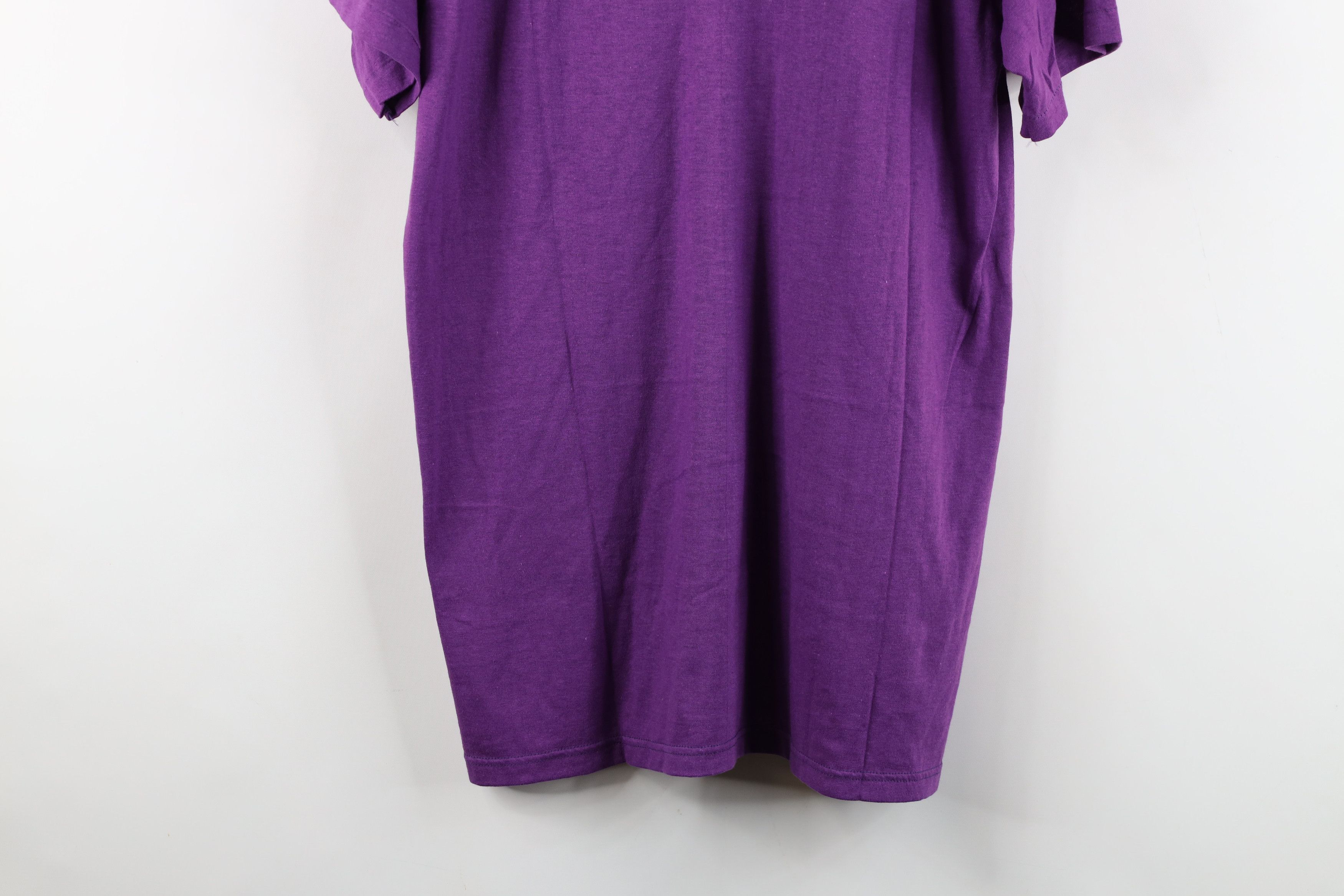 Vintage Vintage 70s Streetwear Faded Blank Pocket T-Shirt Purple USA Size US L / EU 52-54 / 3 - 13 Thumbnail
