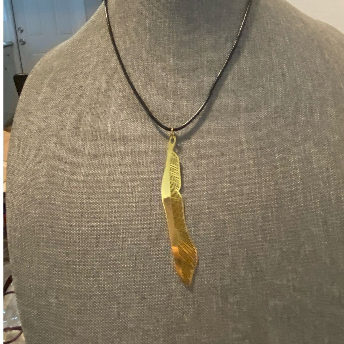 Other Upcycled gold plated leaf necklace Size ONE SIZE - 1 Thumbnail