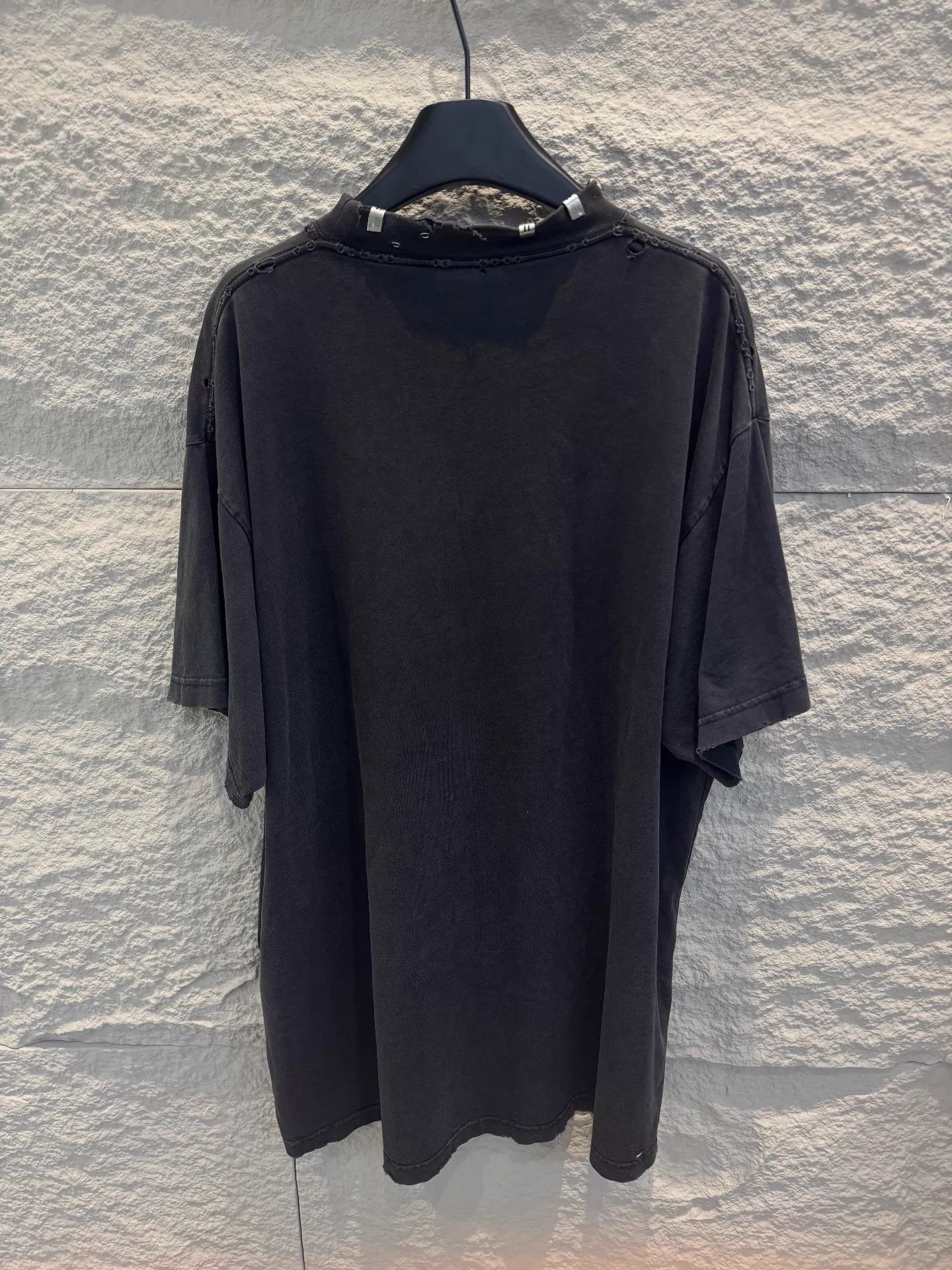 Balenciaga Balenciaga Ring Piercing Short Sleeve Tee Unisex 2 Size US M / EU 48-50 / 2 - 4 Thumbnail