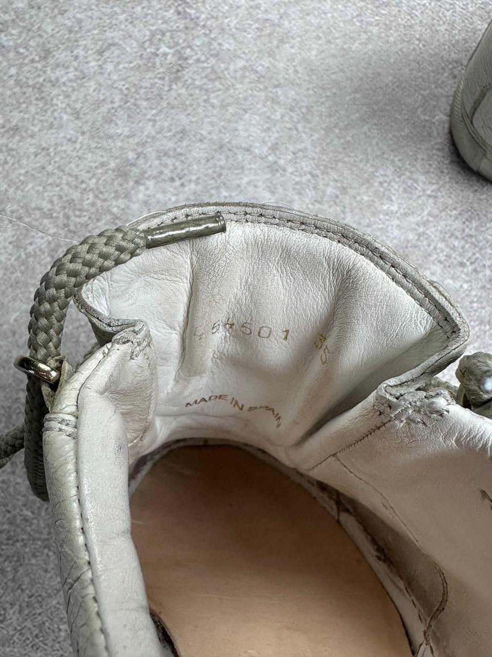 Balenciaga Vintage Balenciaga Arena Leather Low Leather Sneakers EUR 35 Size US 5 / IT 35 - 13 Thumbnail
