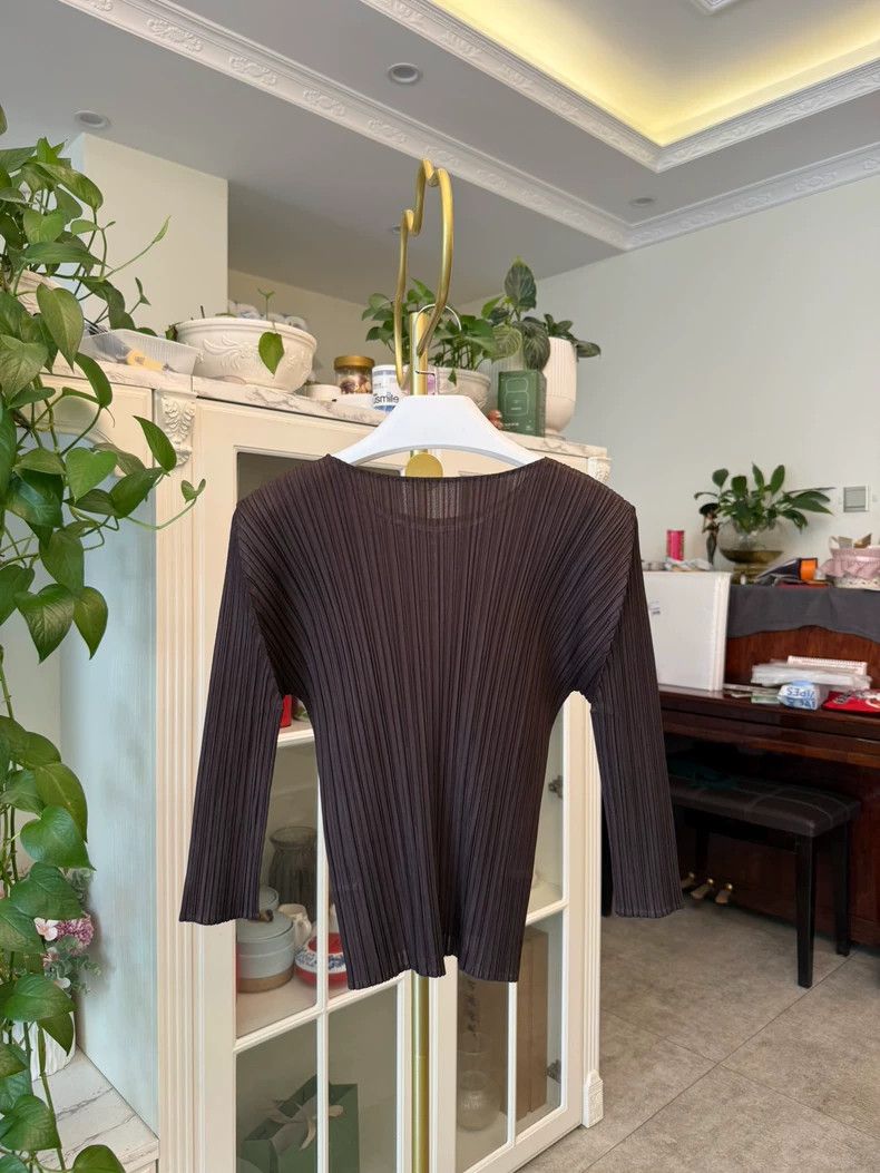 Issey Miyake Issey Miyake size:3 Coffee-colored pleated long sleeves Size XS / US 0-2 / IT 36-38 - 8 Thumbnail
