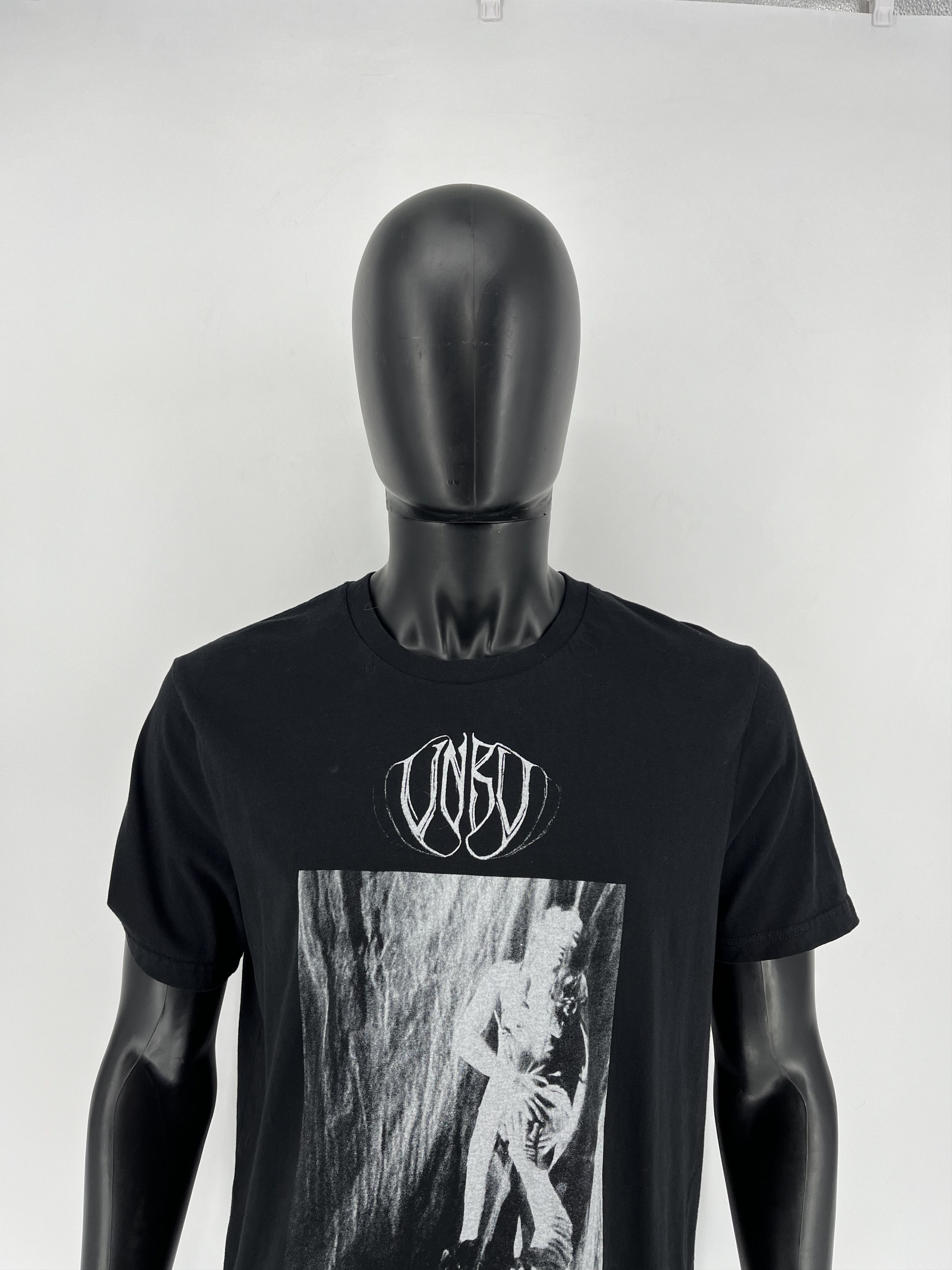 Band Tees × Vintage Vintage Y2K UNRU "Schemen" Dead Horror Print Band Rock Size US XL / EU 56 / 4 - 7 Thumbnail