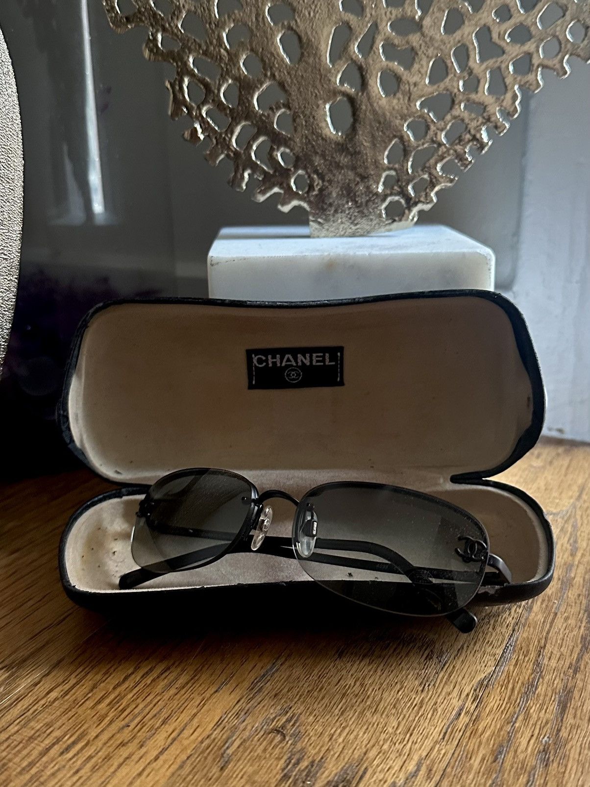 Chanel CHANEL Vintage Black Rimless Sunglasses Size ONE SIZE - 3 Thumbnail