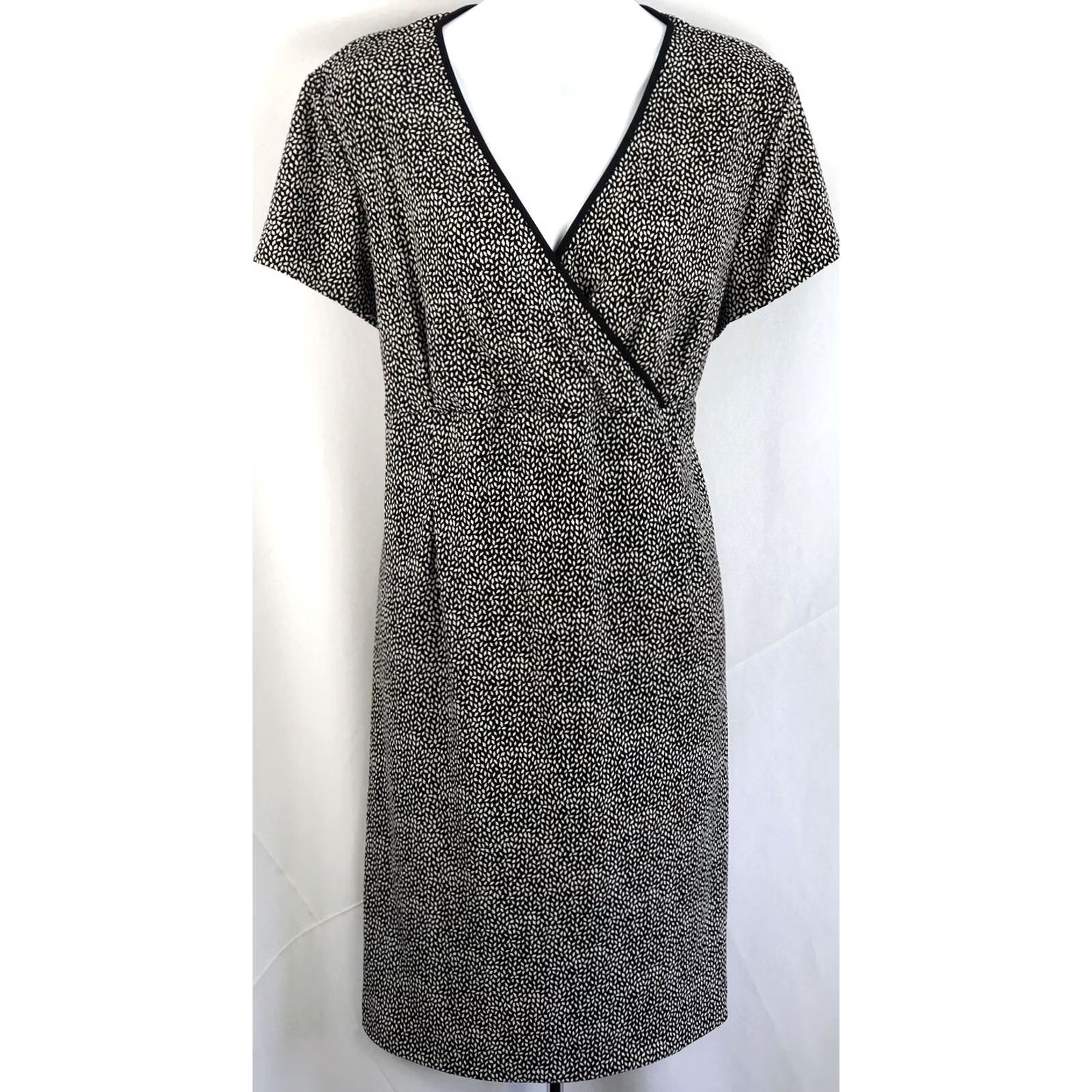 Vintage Motherhood Maternity Surplice Wrap Dress XL blk geo Short Sleeve Empire Tie Waist Size XL / US 12-14 / IT 48-50 - 4 Thumbnail