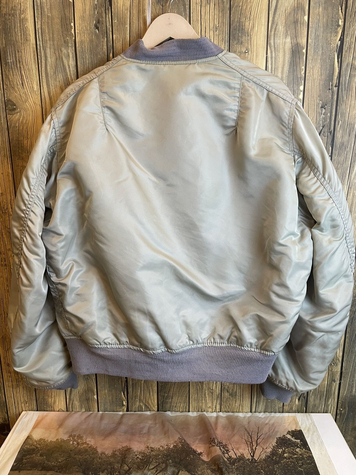 Vintage Vintage alpha industries reverse Bomber Jacket made in USA Size US L / EU 52-54 / 3 - 13 Thumbnail