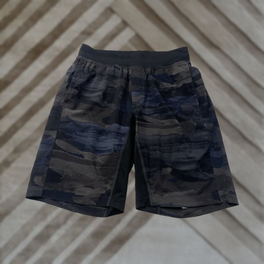 Lululemon Lululemon Shorts Men Small Black Gray Camouflage Athletic Logo Gym Performance Adjustable Waist Drawstring Pockets Activewear Regular Fit Size US 29 - 1 Thumbnail