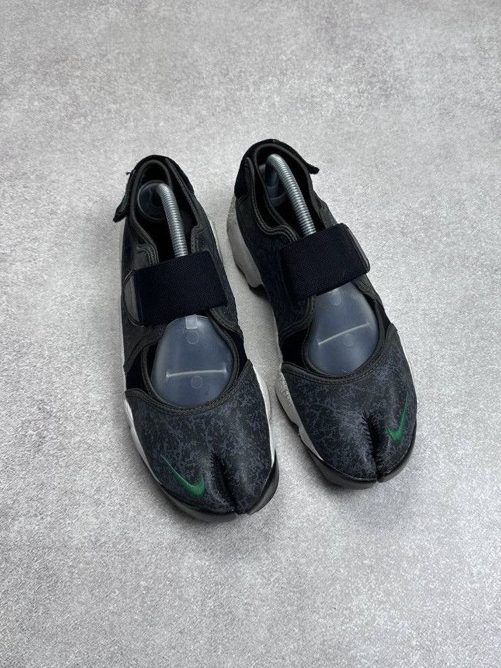 Nike Vintage Nike Air Rift Margiela Style Tabi Sneakers Y2K US 9 Size US 9 / EU 42 - 3 Thumbnail