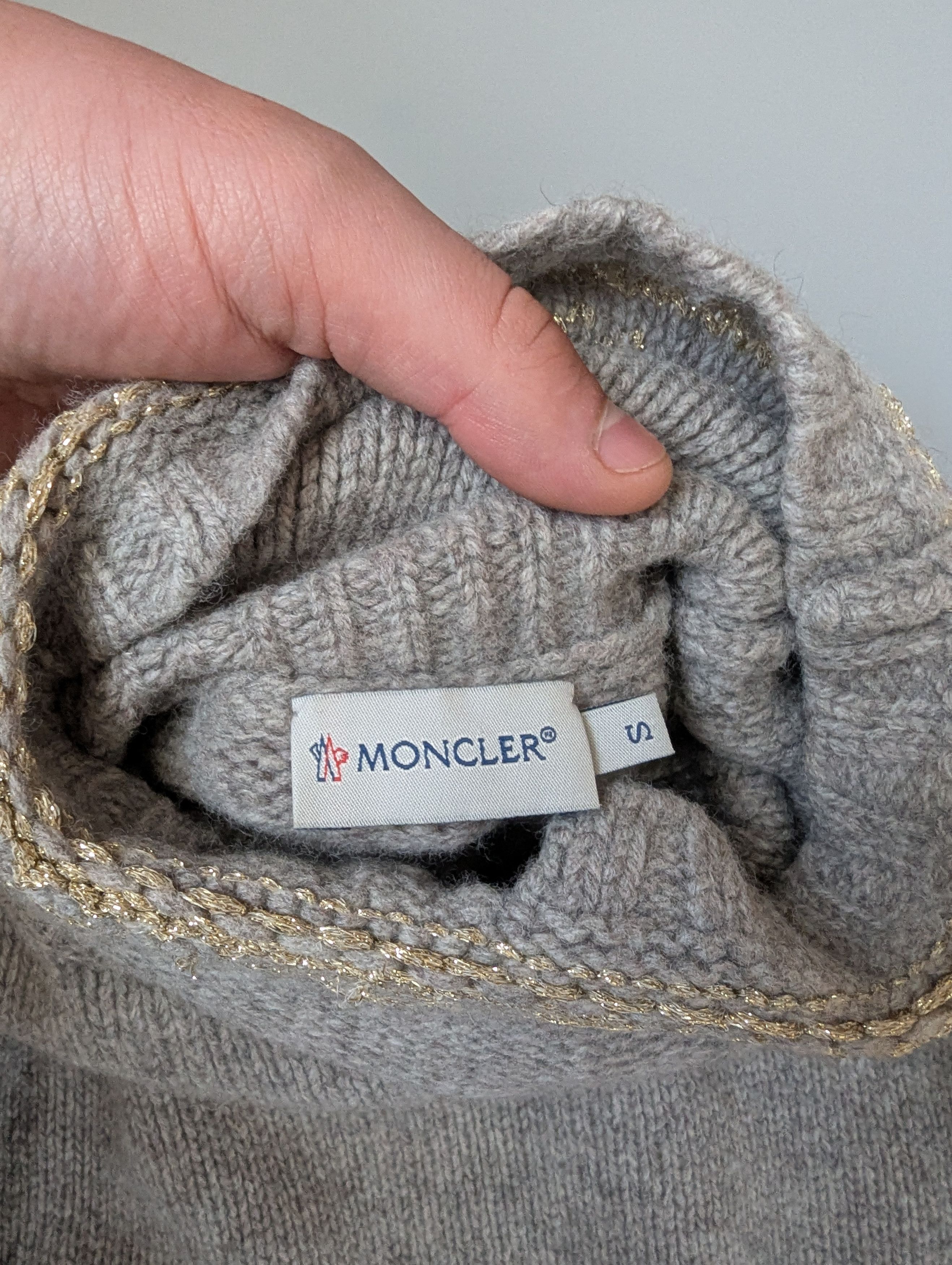 Moncler Moncler Women’s Turtle Neck Lana Wool Cashmere Sweater Size S / US 4 / IT 40 - 7 Thumbnail