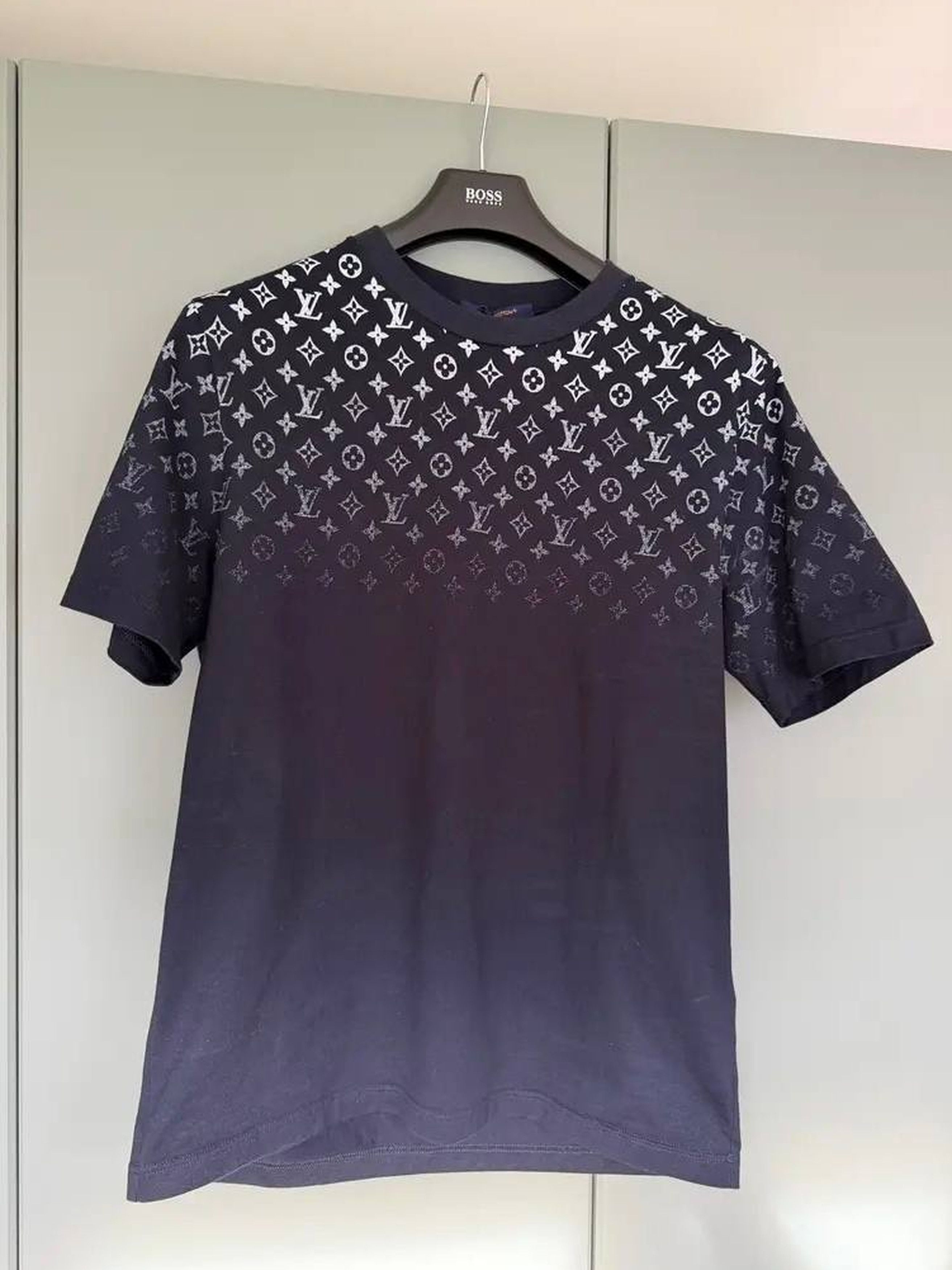 Louis Vuitton Gradient Monogram T-shirt