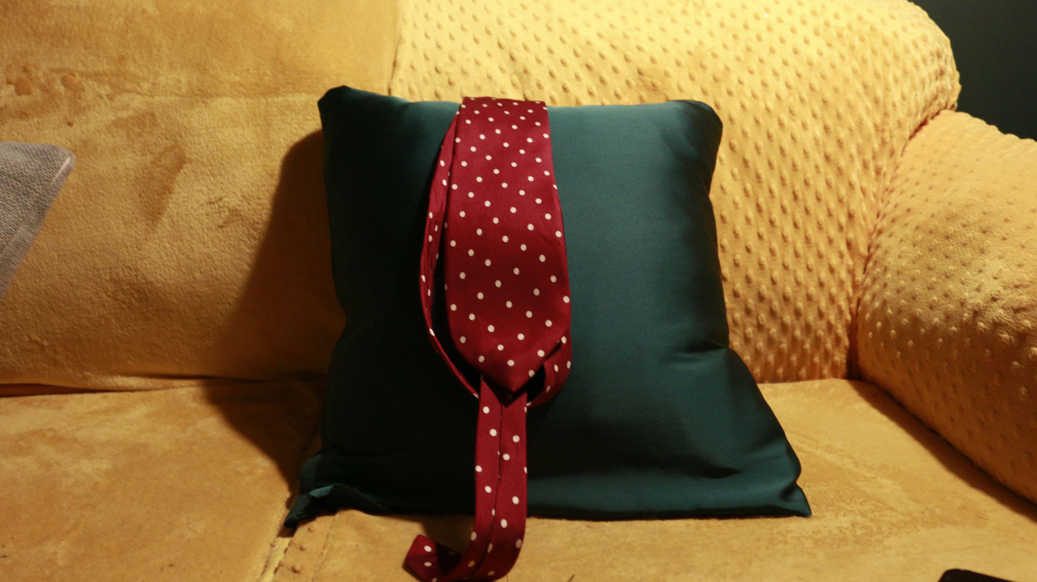Fendi Red and dots Size ONE SIZE - 1 Thumbnail