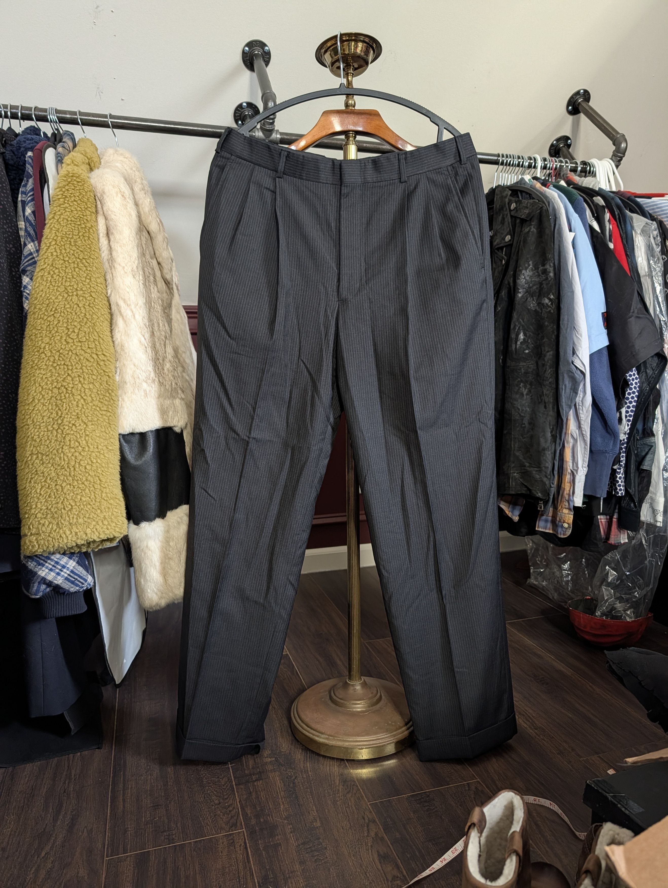 Brooks Brothers Vintage pure Woolmark New Wool pinstriped cuffed trousers Size US 32 / EU 48 - 1 Thumbnail