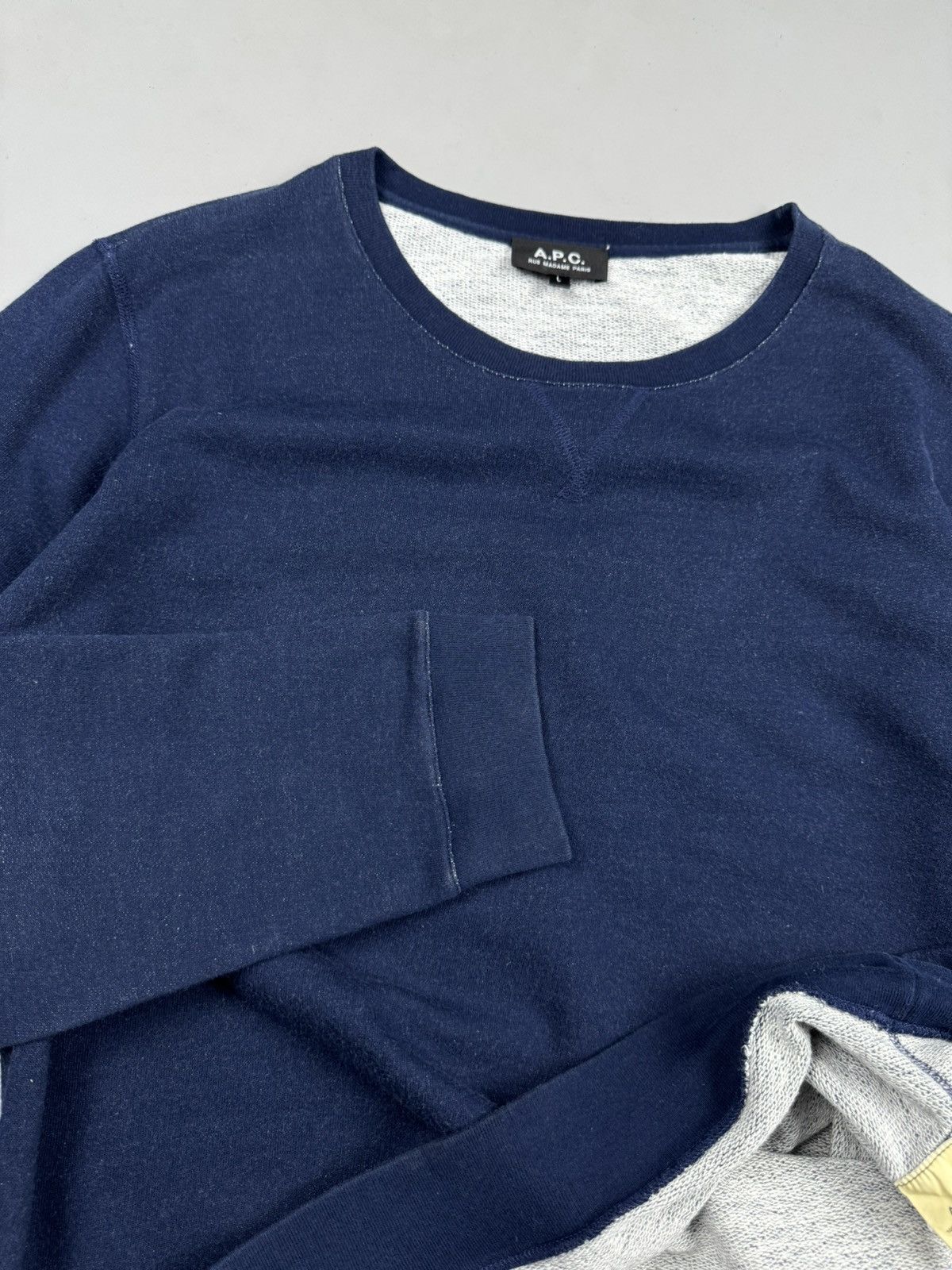 A.P.C. A.P.C. Navy sweatshirt size L made in romania Size US L / EU 52-54 / 3 - 6 Thumbnail