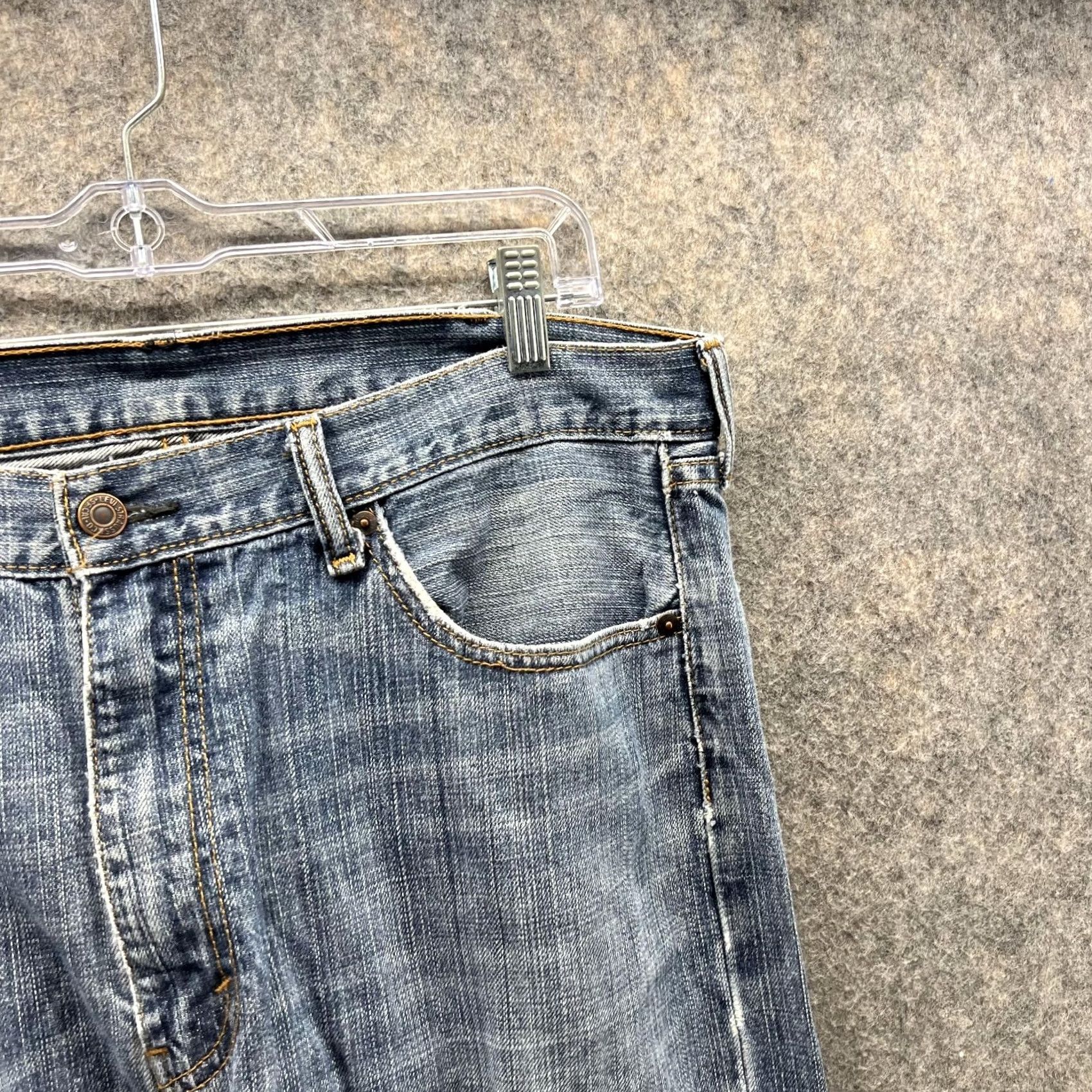 Levi's Levi's Jeans Men 38x30 5-Pocket Denim Straight Fit Blue Cotton Vintage? No (adjusted for clarity) Size US 38 / EU 54 - 4 Thumbnail