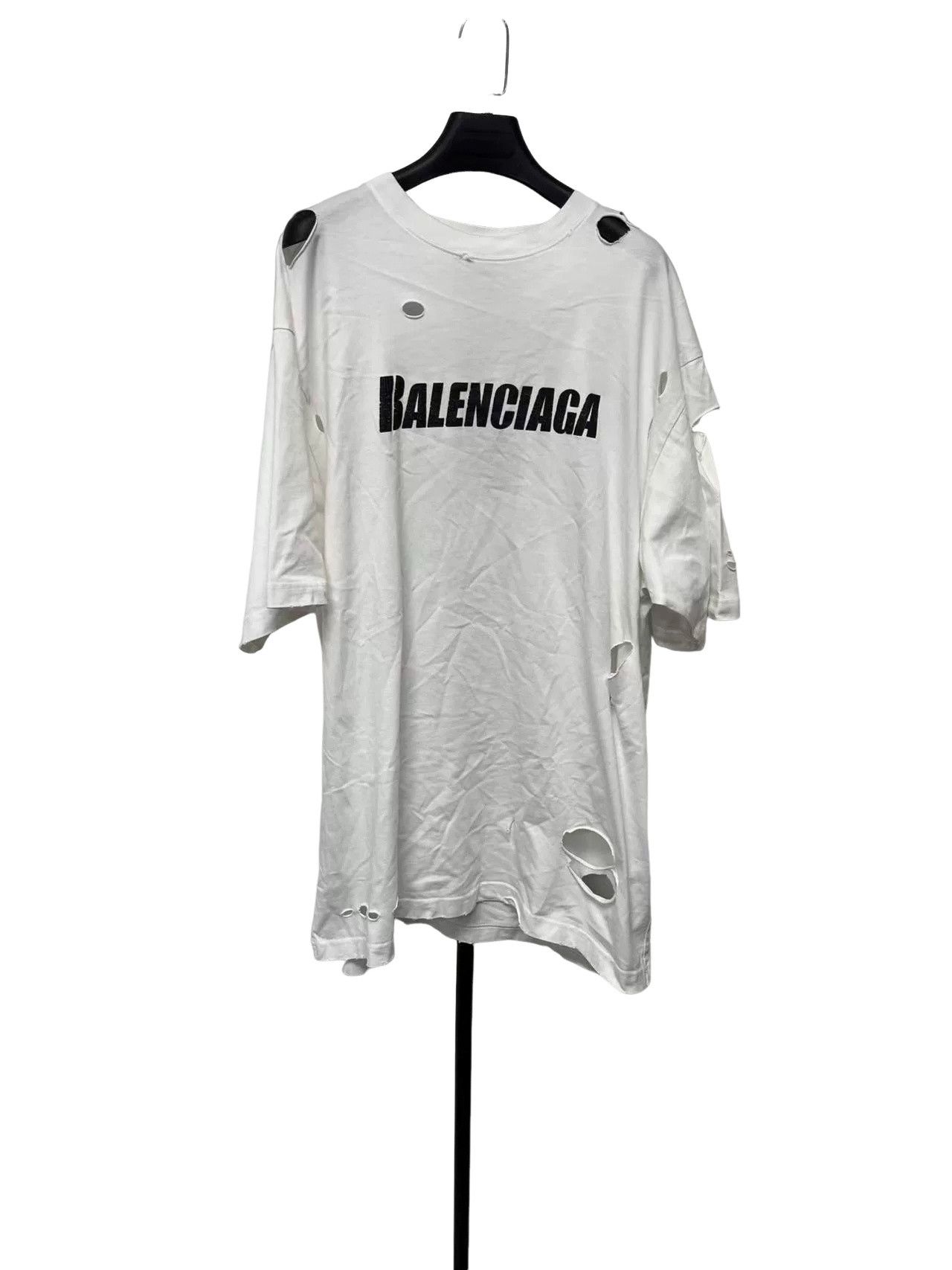 Balenciaga Balenciaga Destroyed Caps Logo T-Shirt XXS Size US XXS / EU 40 - 1 Thumbnail
