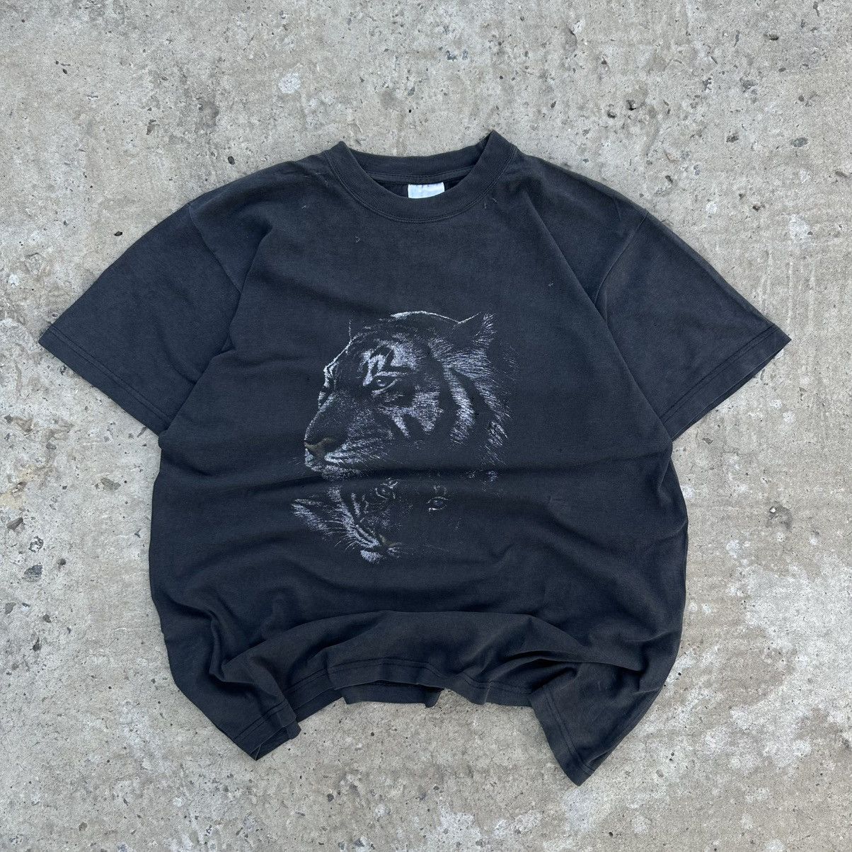 Hypebeast Vintage Japanese Style Adult Tiger T-shirts Grunge Trashed Size US L / EU 52-54 / 3 - 1 Thumbnail