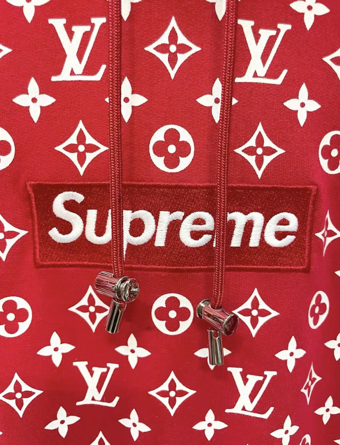 Louis Vuitton Louis Vuitton Supreme Collaboration Red Monogram Hoodie J33 Size S / US 4 / IT 40 - 6 Thumbnail