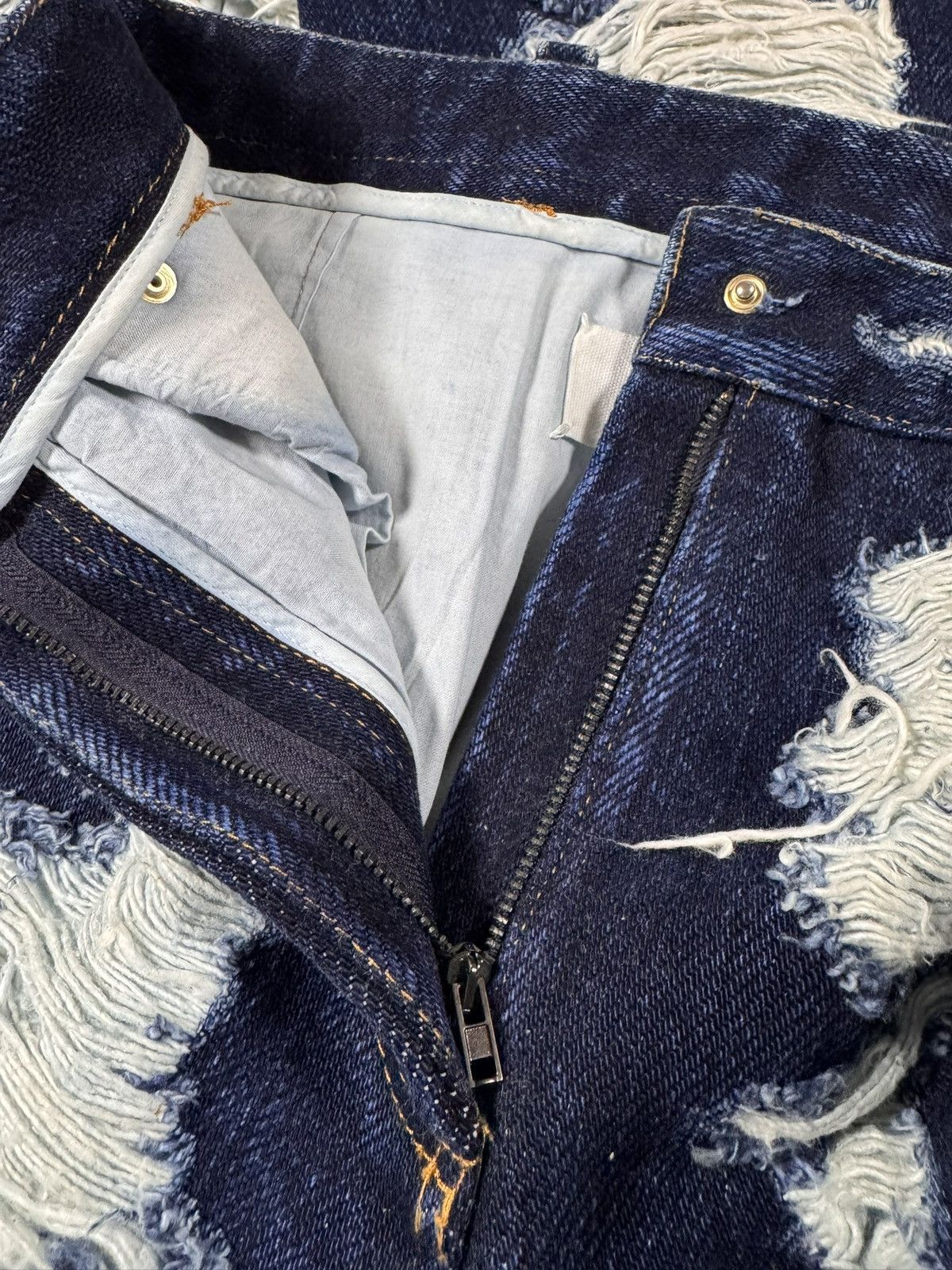 Maison Margiela FW14 Maison Margiela ‘Destroy’ Raw Indigo Exposed-Weft Denim Size US 32 / EU 48 - 11 Thumbnail