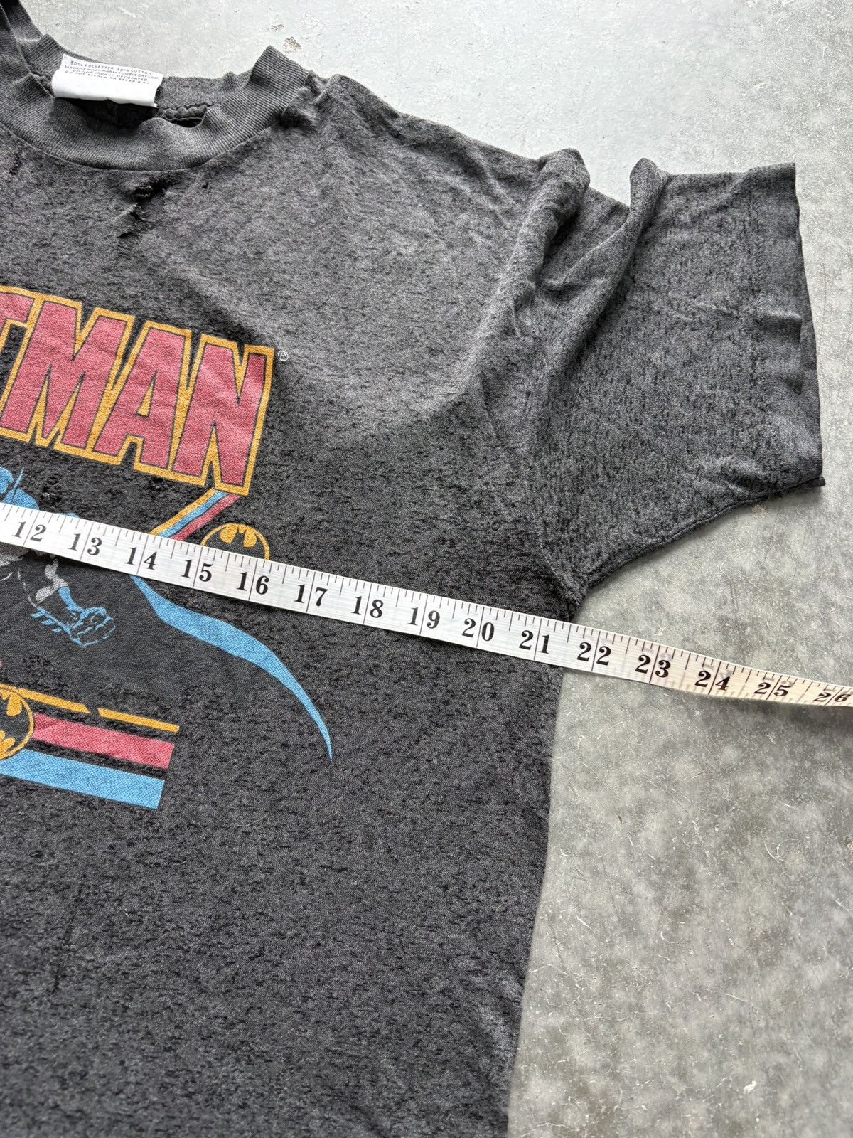 Vintage Vintage 80s Batman Graphic Tee Paper Thin Thrashed Size US L / EU 52-54 / 3 - 15 Thumbnail