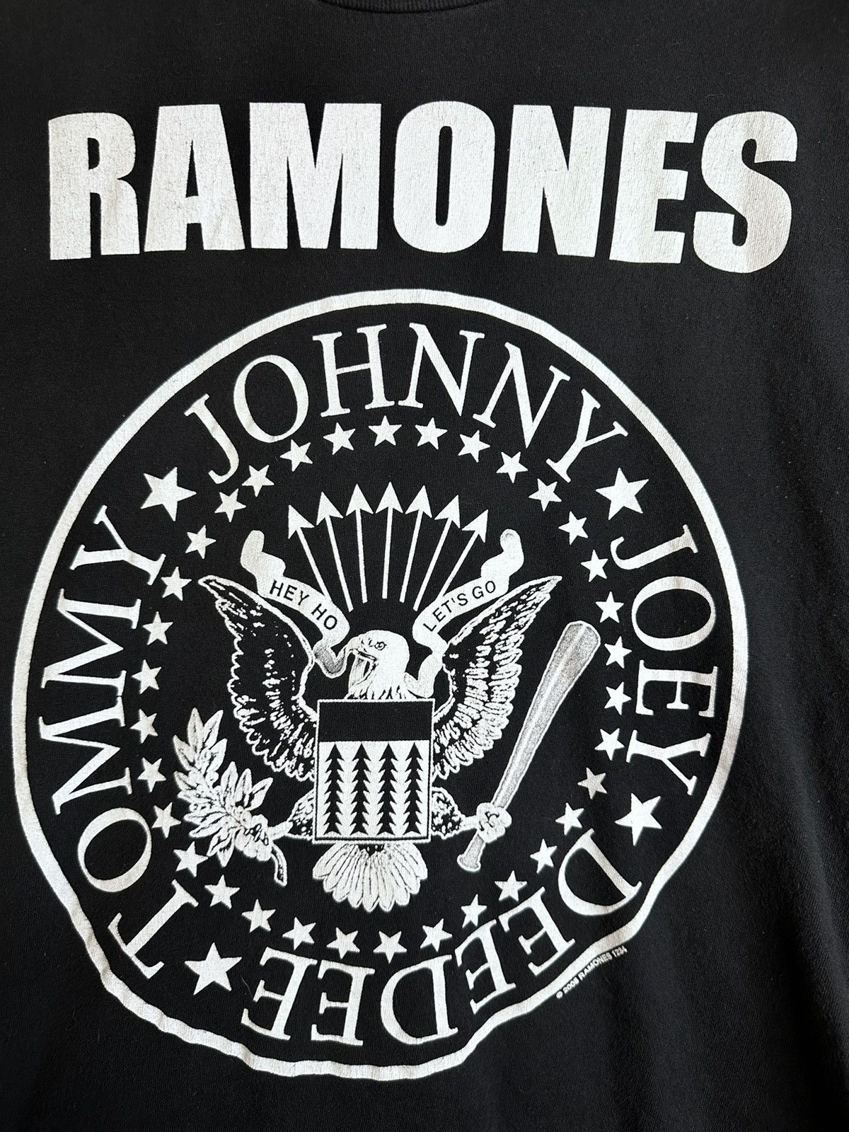Vintage Vintage RAMONES Licensed Band Tshirt Size US S / EU 44-46 / 1 - 4 Thumbnail