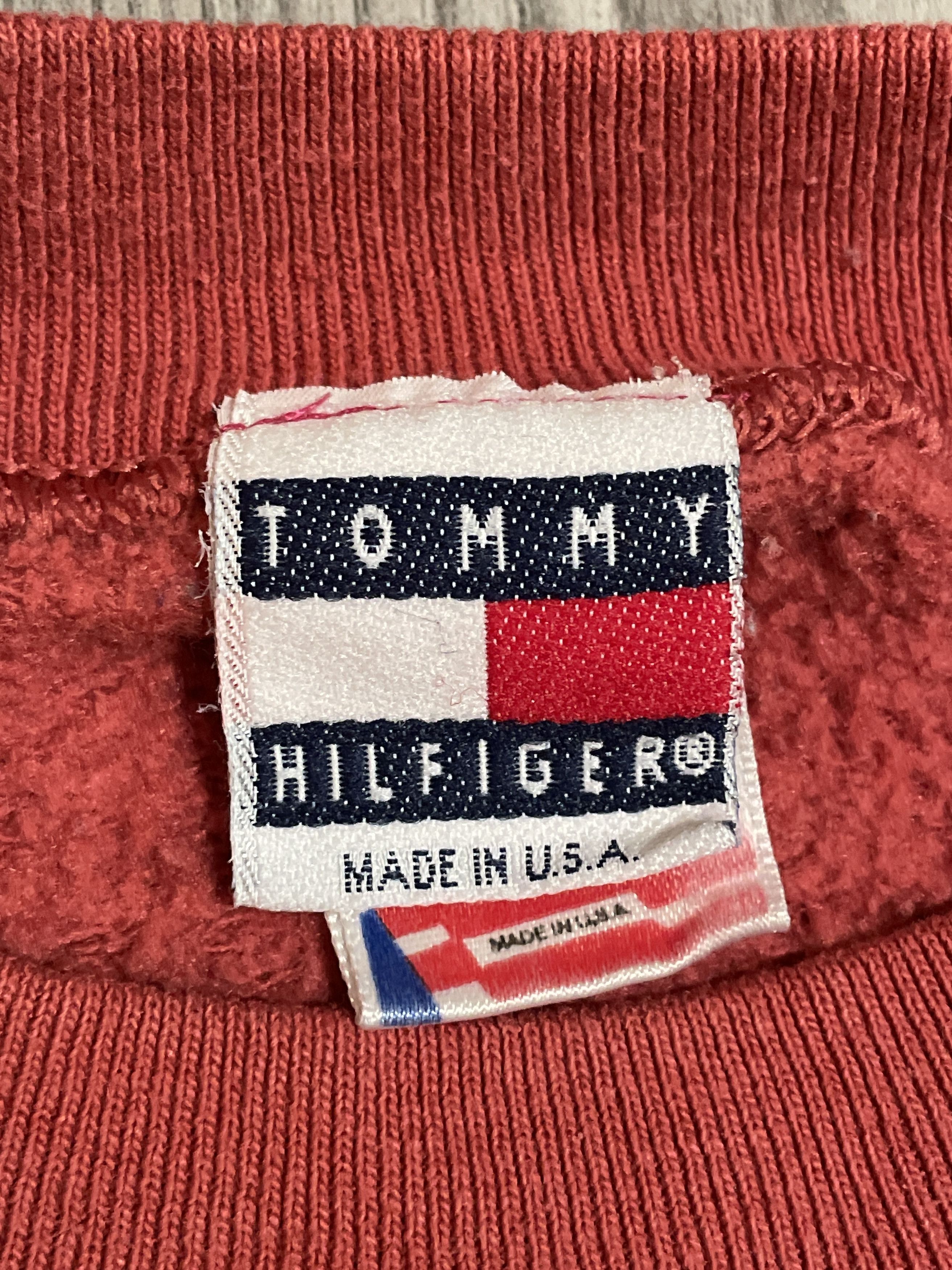 Tommy Hilfiger Tommy Hilfiger 1980s salmon red sweater Size US XL / EU 56 / 4 - 5 Thumbnail
