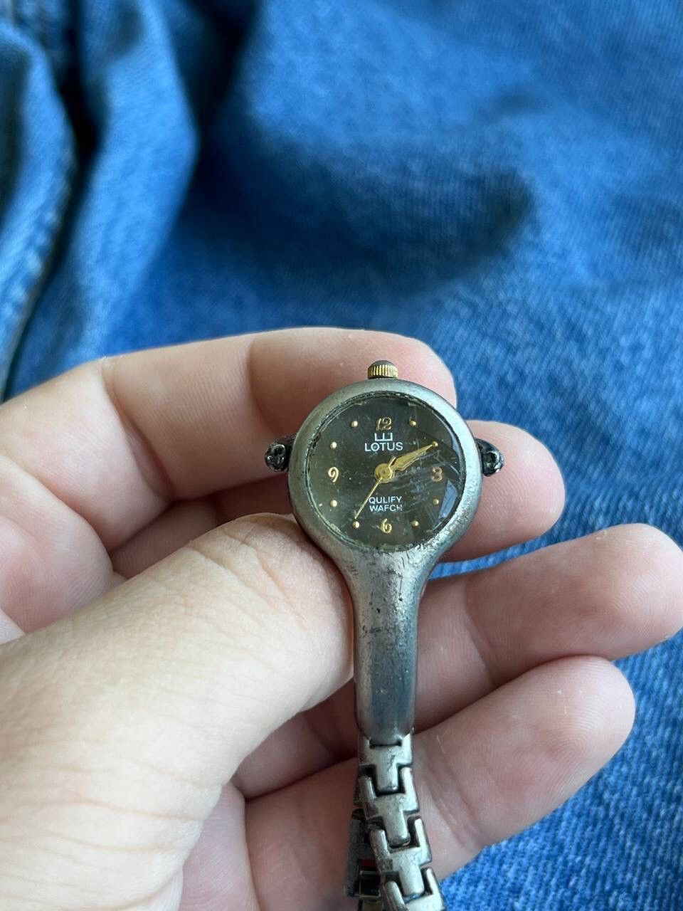Japanese Brand × Vintage Vintage Japanese style futuristic Watch LOTUS 🪷 90s Japan Size ONE SIZE - 4 Thumbnail