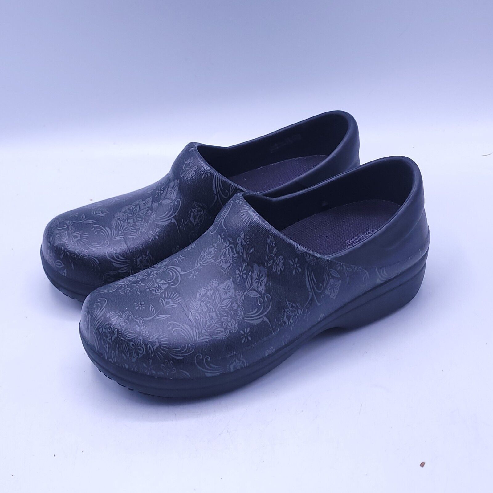 Crocs Crocs Casual Comfort Mule Clog Womens Size 6 Black Rubber Size US 6 / IT 36 - 1 Thumbnail