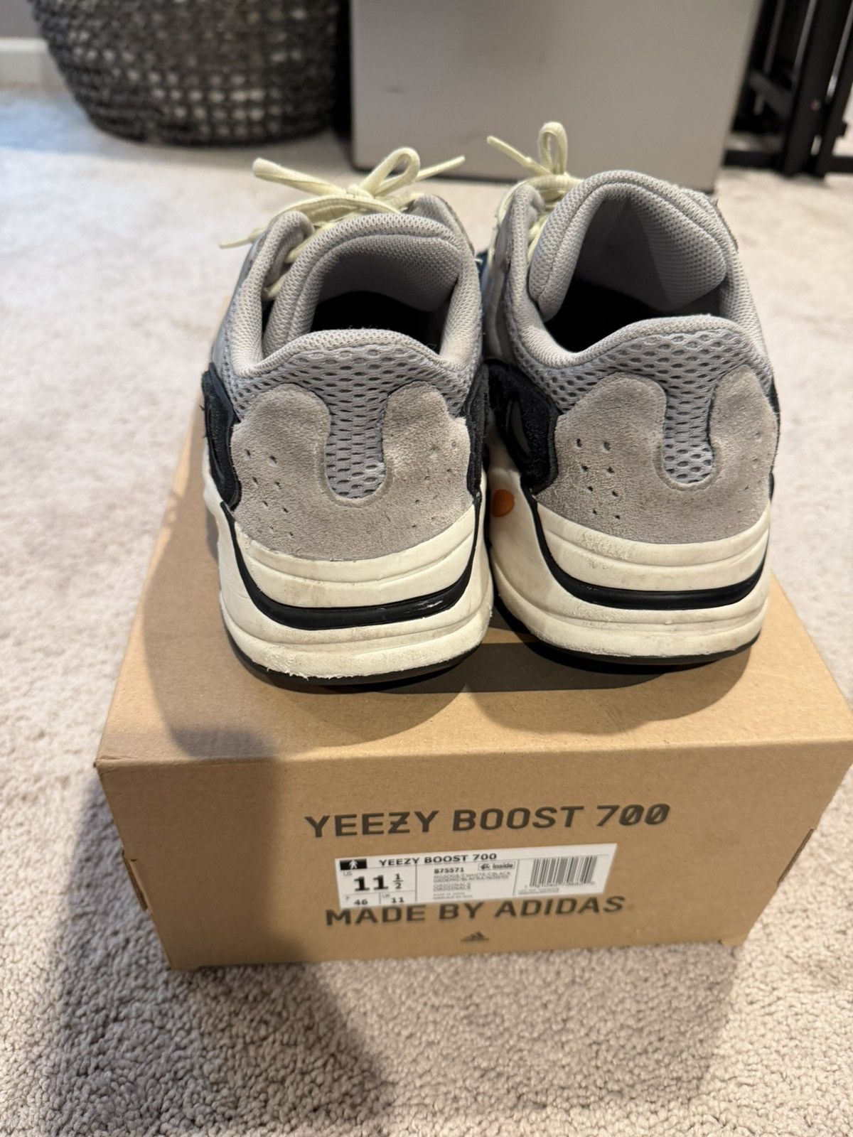 Yeezy Yeezy 700 Wave Runner Size US 11.5 / EU 44-45 - 3 Thumbnail