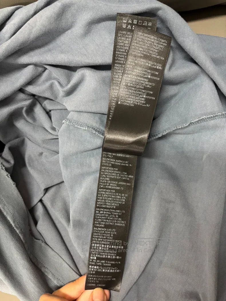 Balenciaga Balenciaga Diamond slogan distressed washed short-sleeve Size US M / EU 48-50 / 2 - 7 Thumbnail