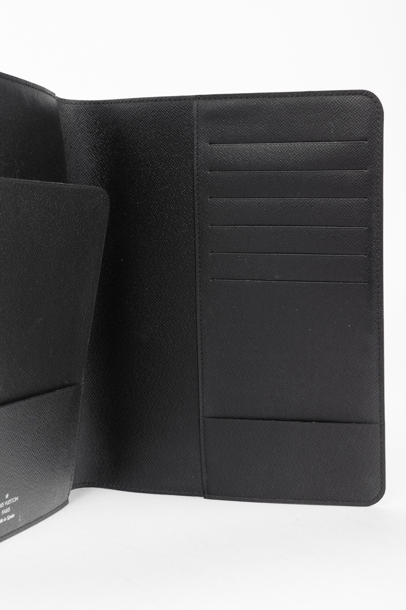 Louis Vuitton Louis Vuitton Damier Graphite Canvas Desk Agenda Cover Size ONE SIZE - 7 Thumbnail