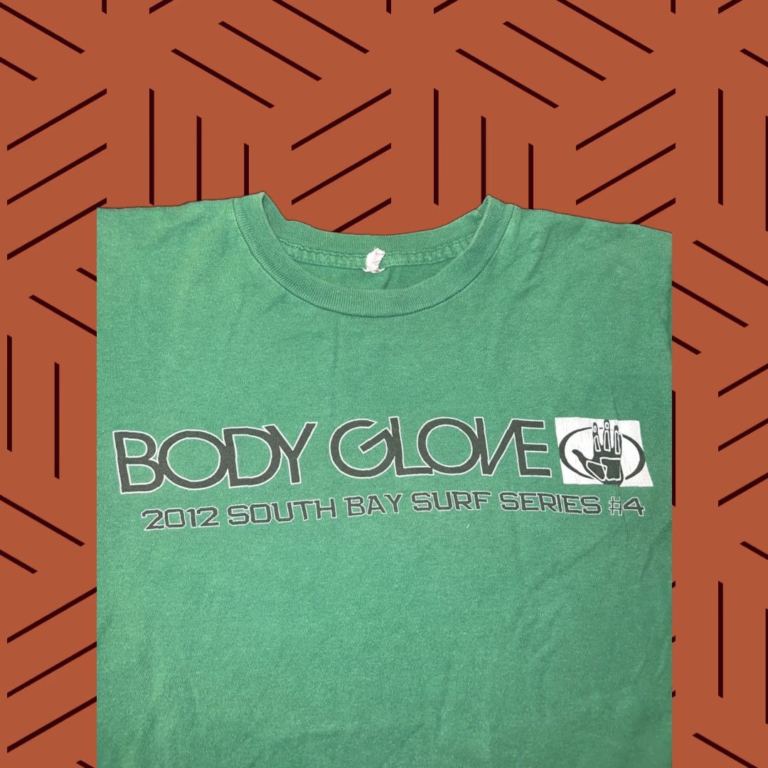 Hanes VINTAGE Body Glove Shirt Small Green Surfing Contest Logo Hanes T-Shirt Men Black? Size US S / EU 44-46 / 1 - 1 Thumbnail