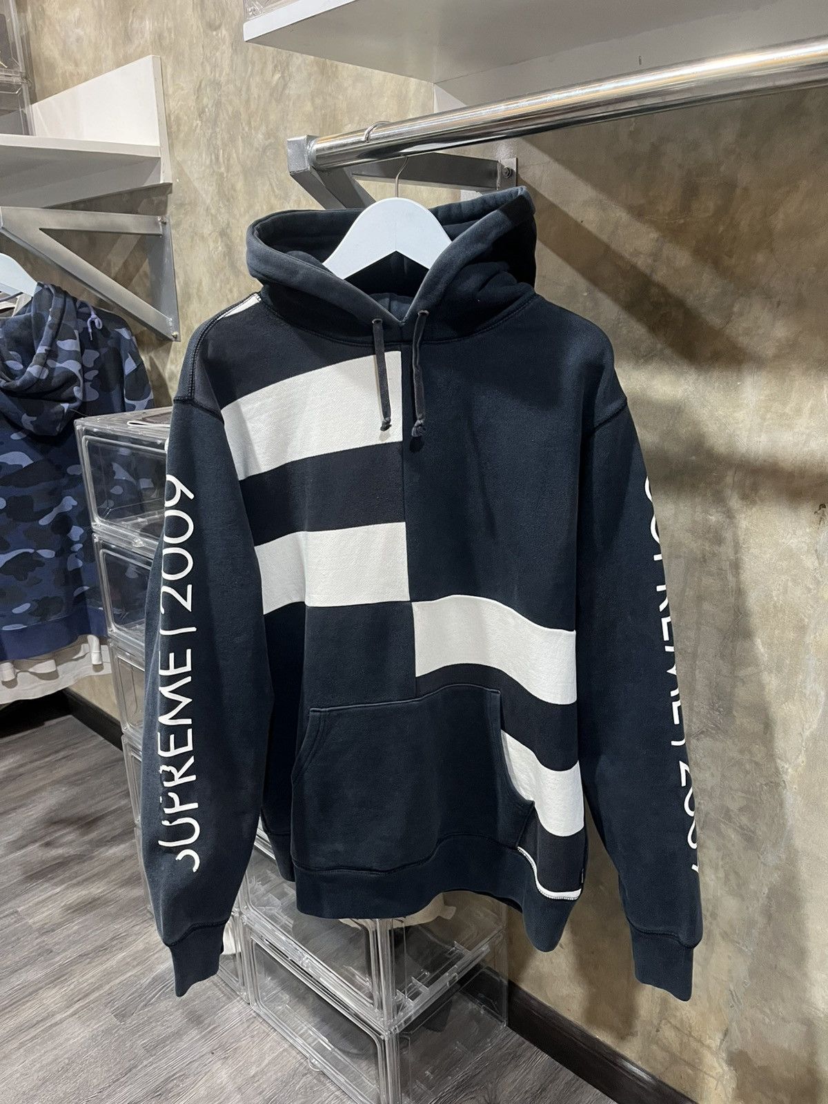 Supreme Supreme 2009 Block Stripe Sweat Hoodie Size US XL / EU 56 / 4 - 1 Thumbnail