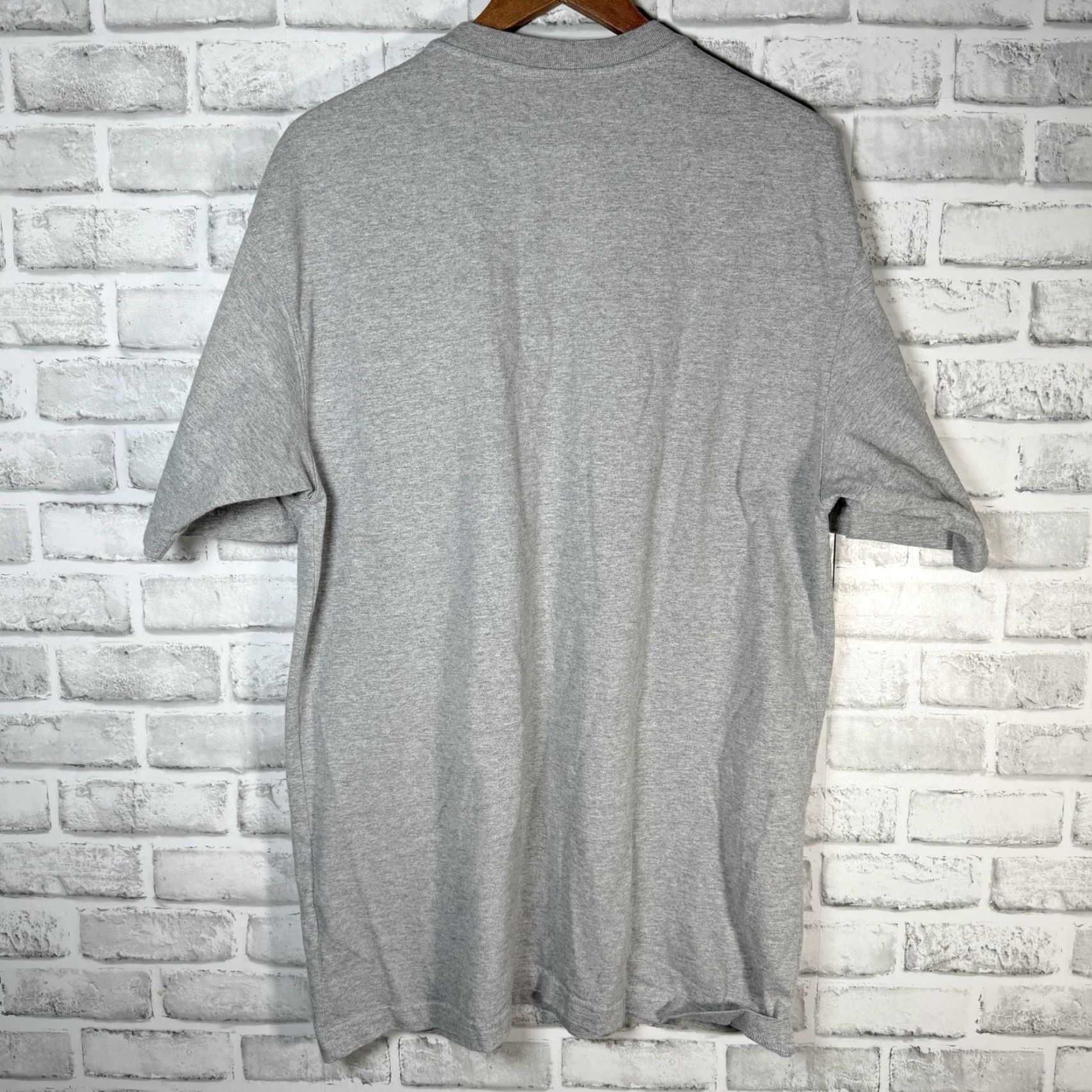 Carhartt Carhartt Men's T-Shirt Gray Henley Pocket Tee Size Large Tall Workwear Size US L / EU 52-54 / 3 - 5 Thumbnail