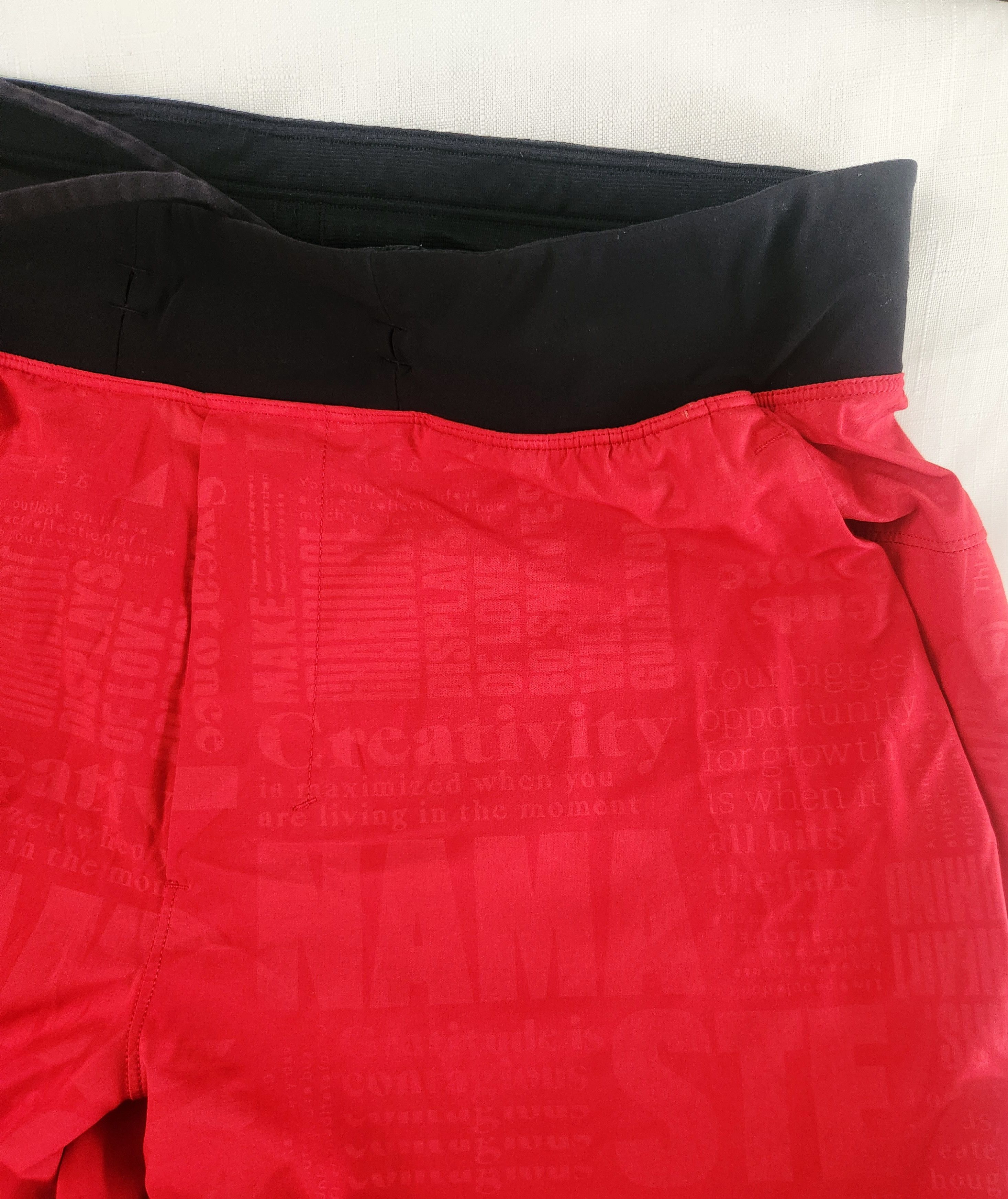 Lululemon Lululemon T.H.E. Short 9" Manifest Dark Red Shorts Medium Size US 32 / EU 48 - 9 Thumbnail
