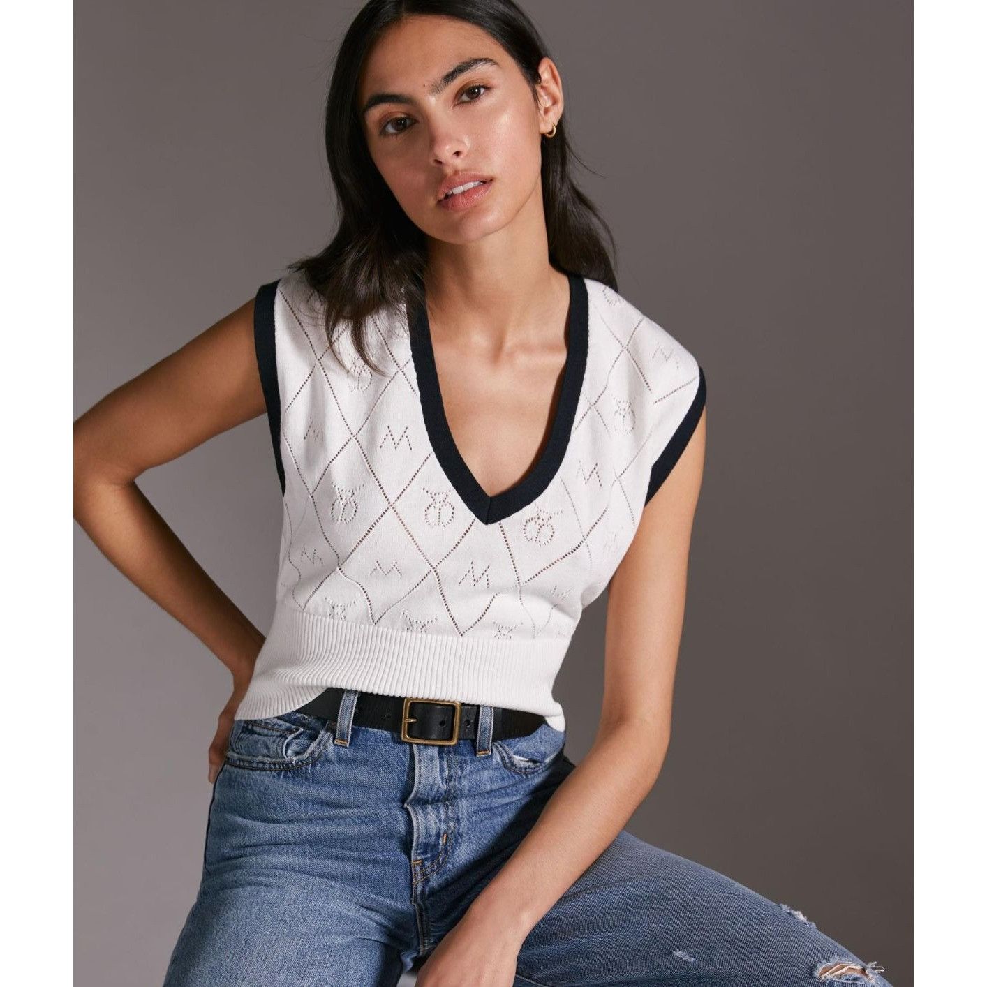 Anthropologie Maeve Violette Icon Logo White Sleeveless Vest Size S / US 4 / IT 40 - 1 Thumbnail