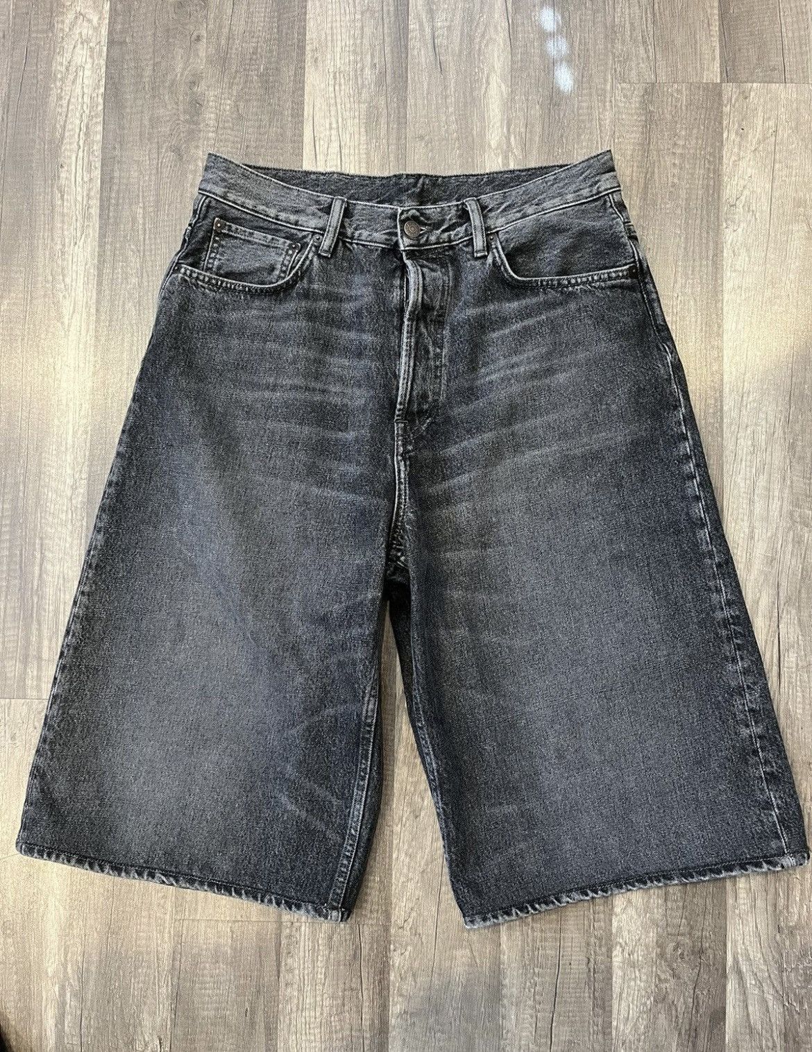 Acne Studios Acne Studios loose fit denim shorts | Grailed