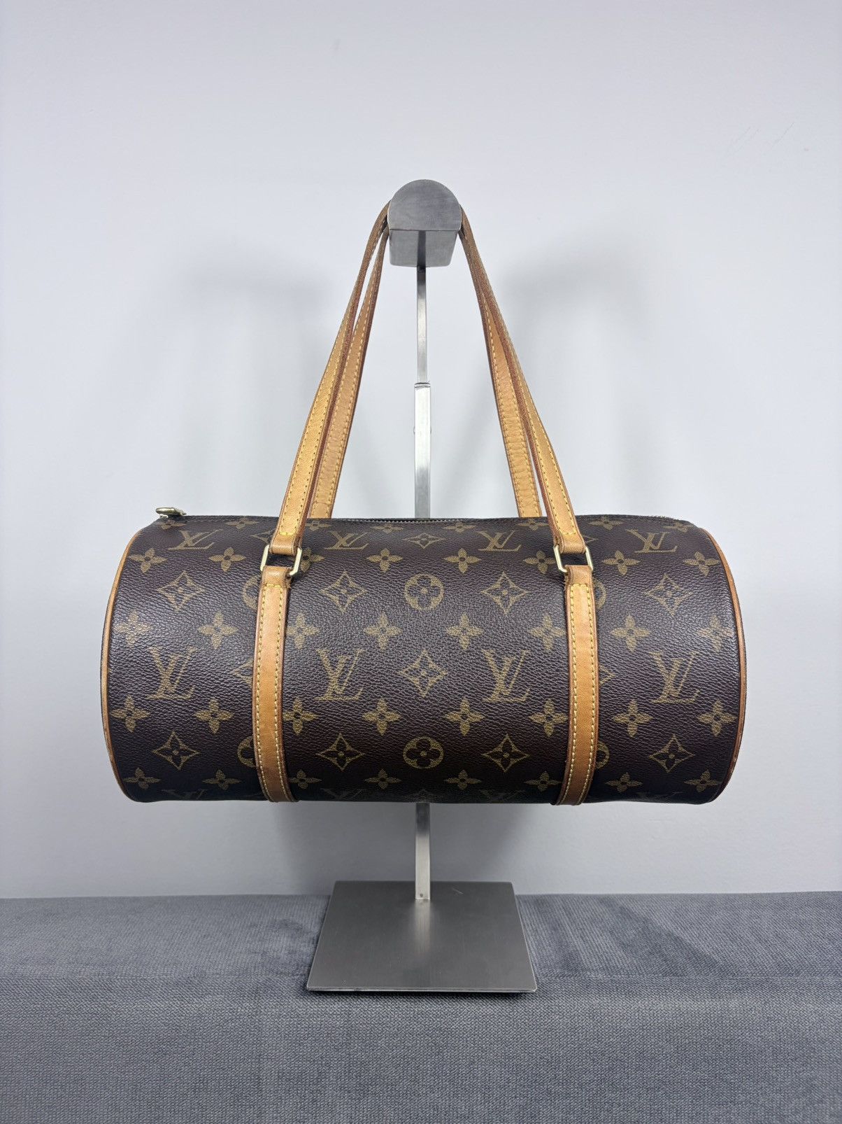Louis Vuitton Louis Vuitton Papillon 30 Vintage Handbag Size ONE SIZE - 1 Thumbnail
